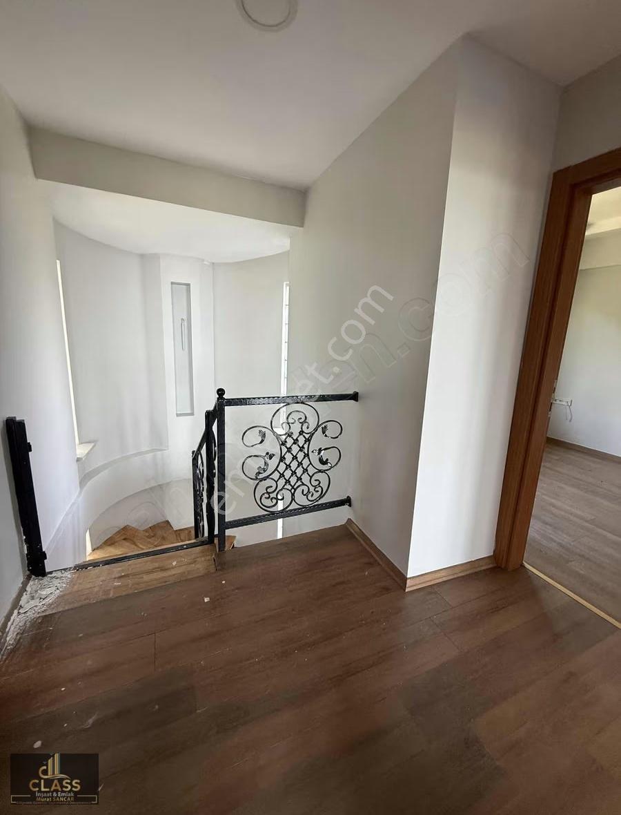 Class'tan Kiralık 4+1 Otoparklı Villa - Görsel 24