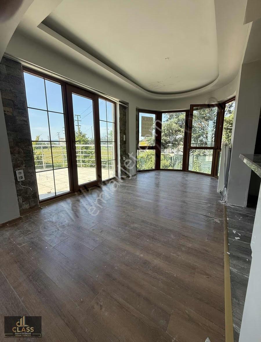 Class'tan Kiralık 4+1 Otoparklı Villa - Görsel 34
