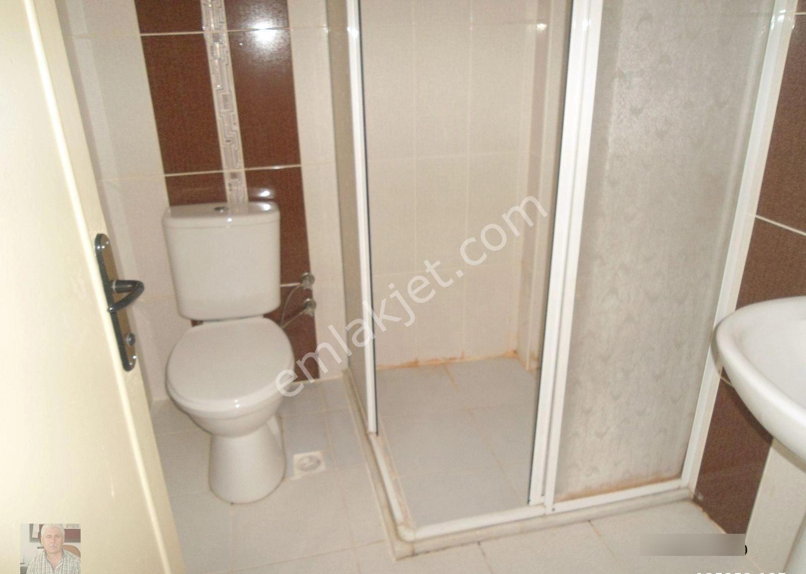 Esnaf Sarayı Arkası Ayrı Mutfaklı Ve Balkonlu Apart Daire - Görsel 4