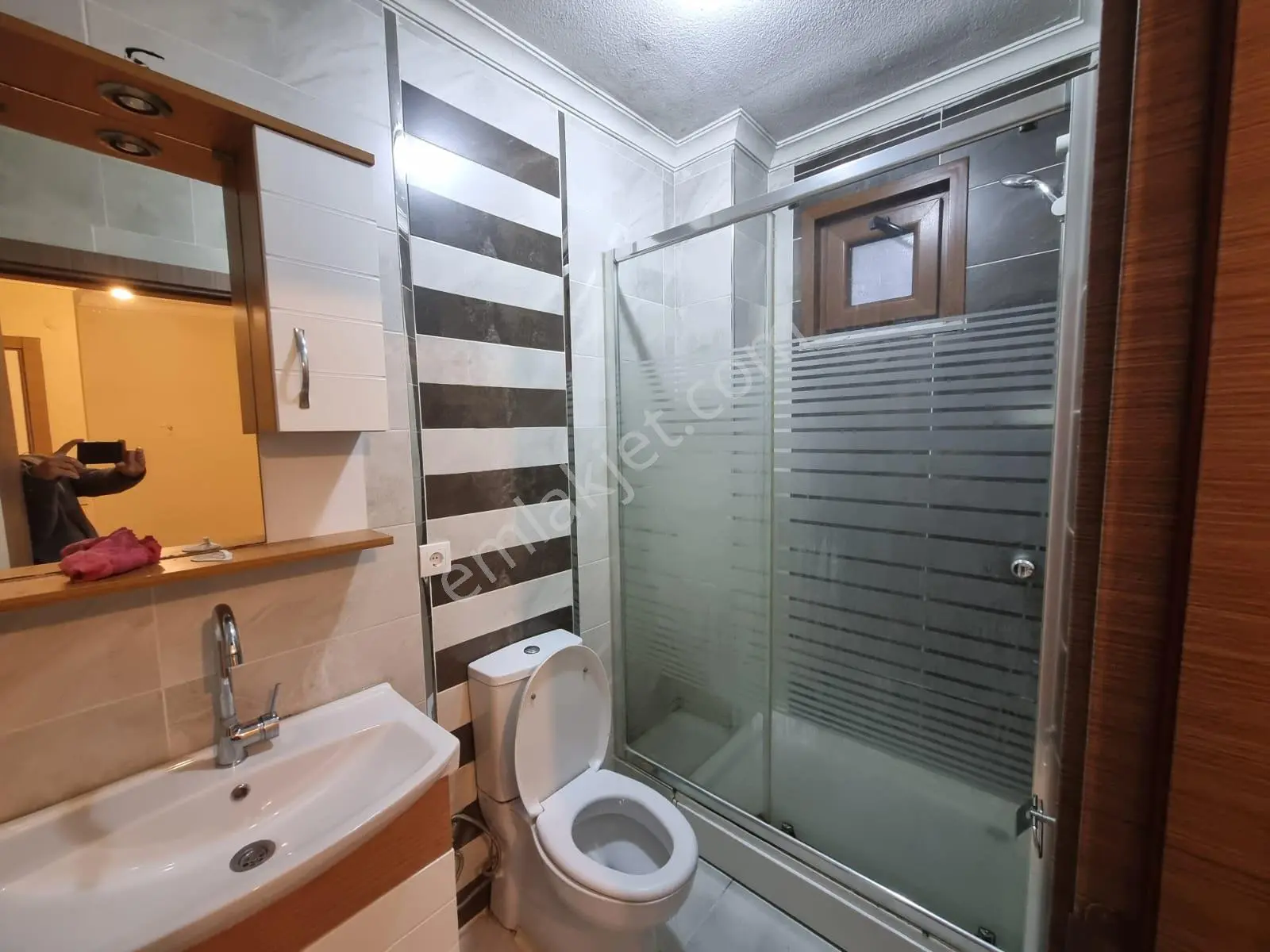 Oryaştan Ataşehir Kayışdağında Metroya Yakın 45m2 1+1 Daire - Görsel 5