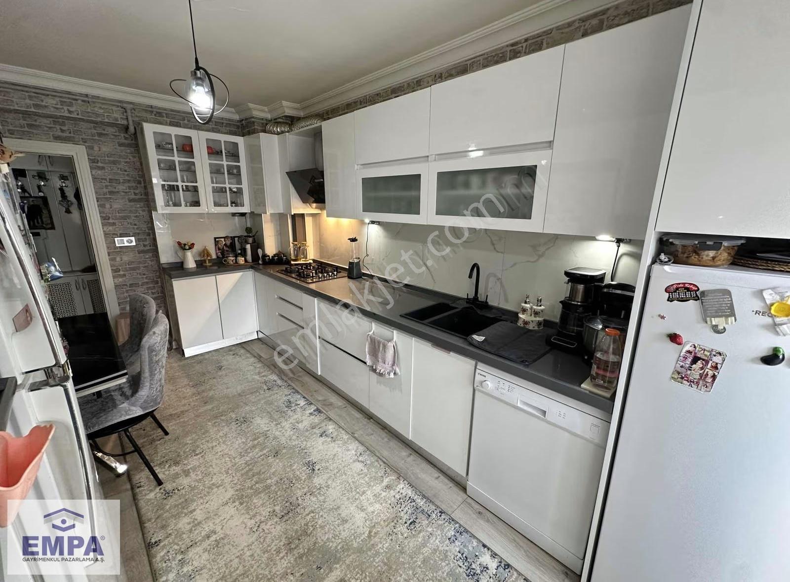 Empa'dan Sütlüce Eğitimciler Cad. 4+1 150m² Bakımlı Satılık - Görsel 6