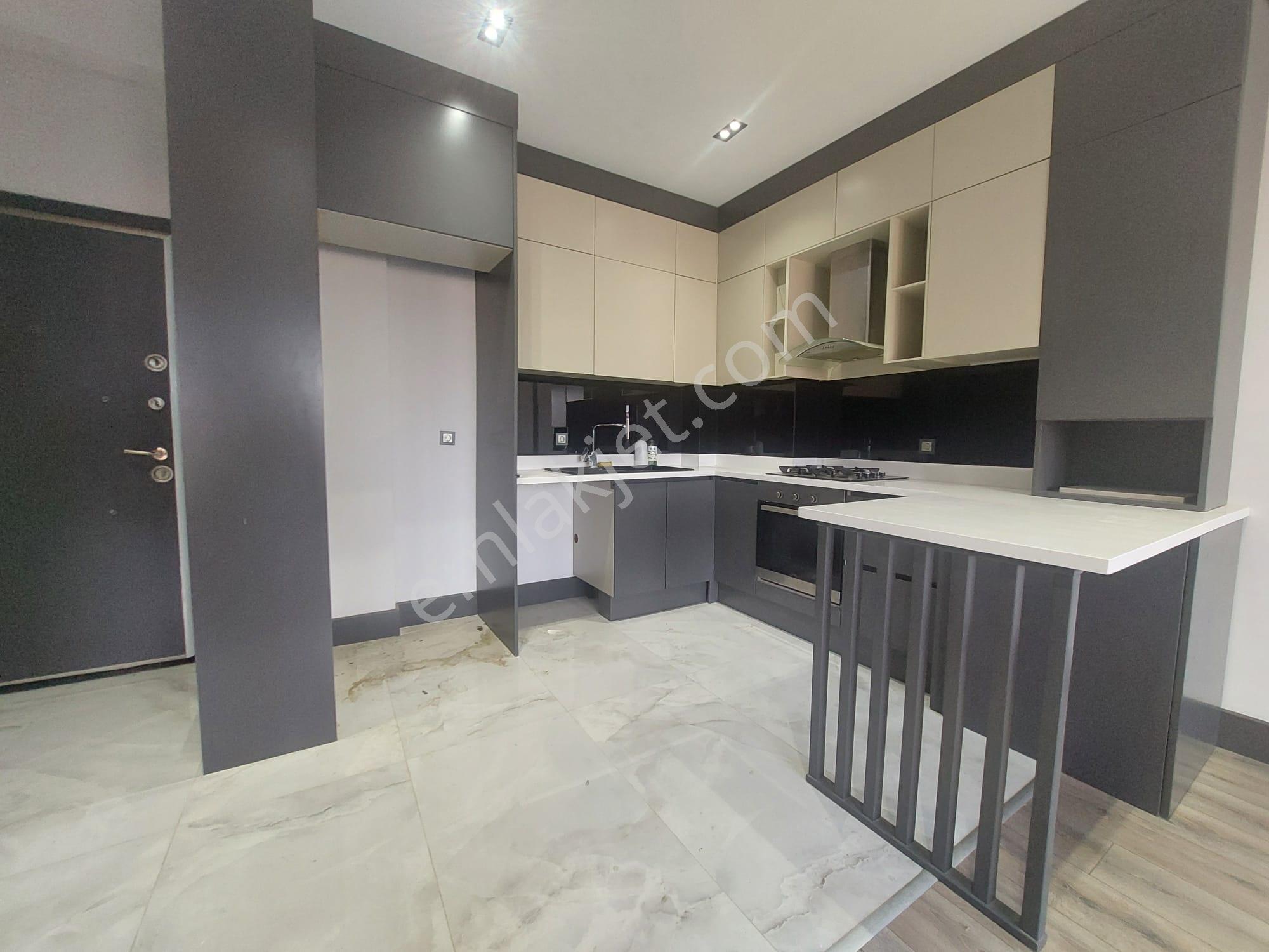 Aksu Altıntaş 30luk Yol Üzerinde Havuzlu Lüks 1+1 Kiralık Daire - Görsel 11