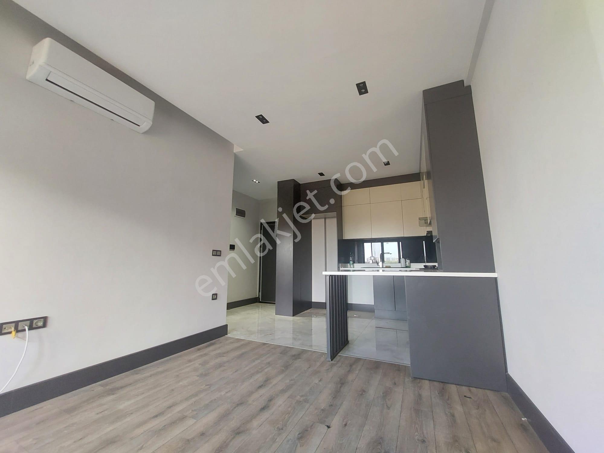 Aksu Altıntaş 30luk Yol Üzerinde Havuzlu Lüks 1+1 Kiralık Daire - Görsel 9