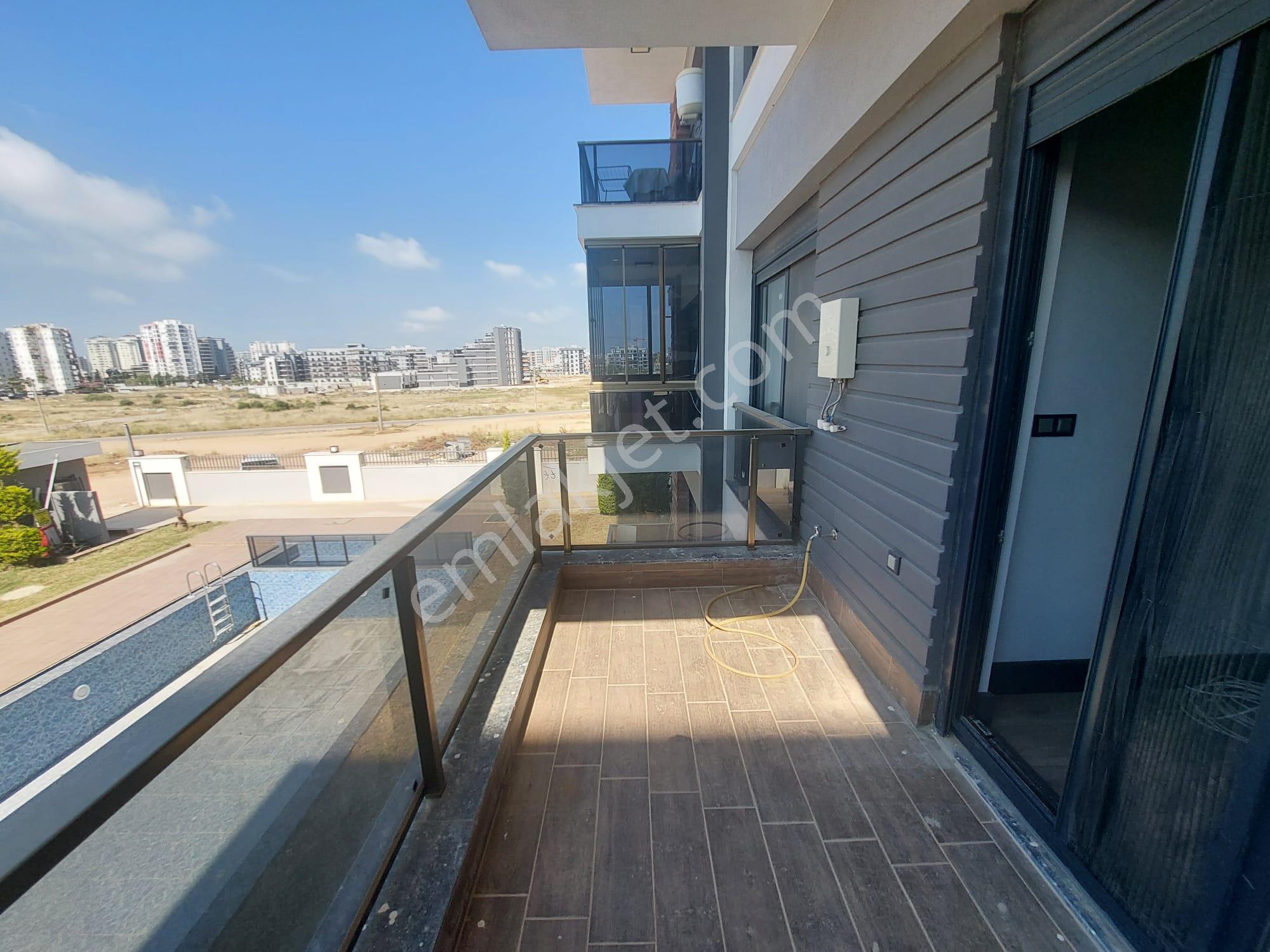 Aksu Altıntaş 30luk Yol Üzerinde Havuzlu Lüks 1+1 Kiralık Daire - Görsel 25