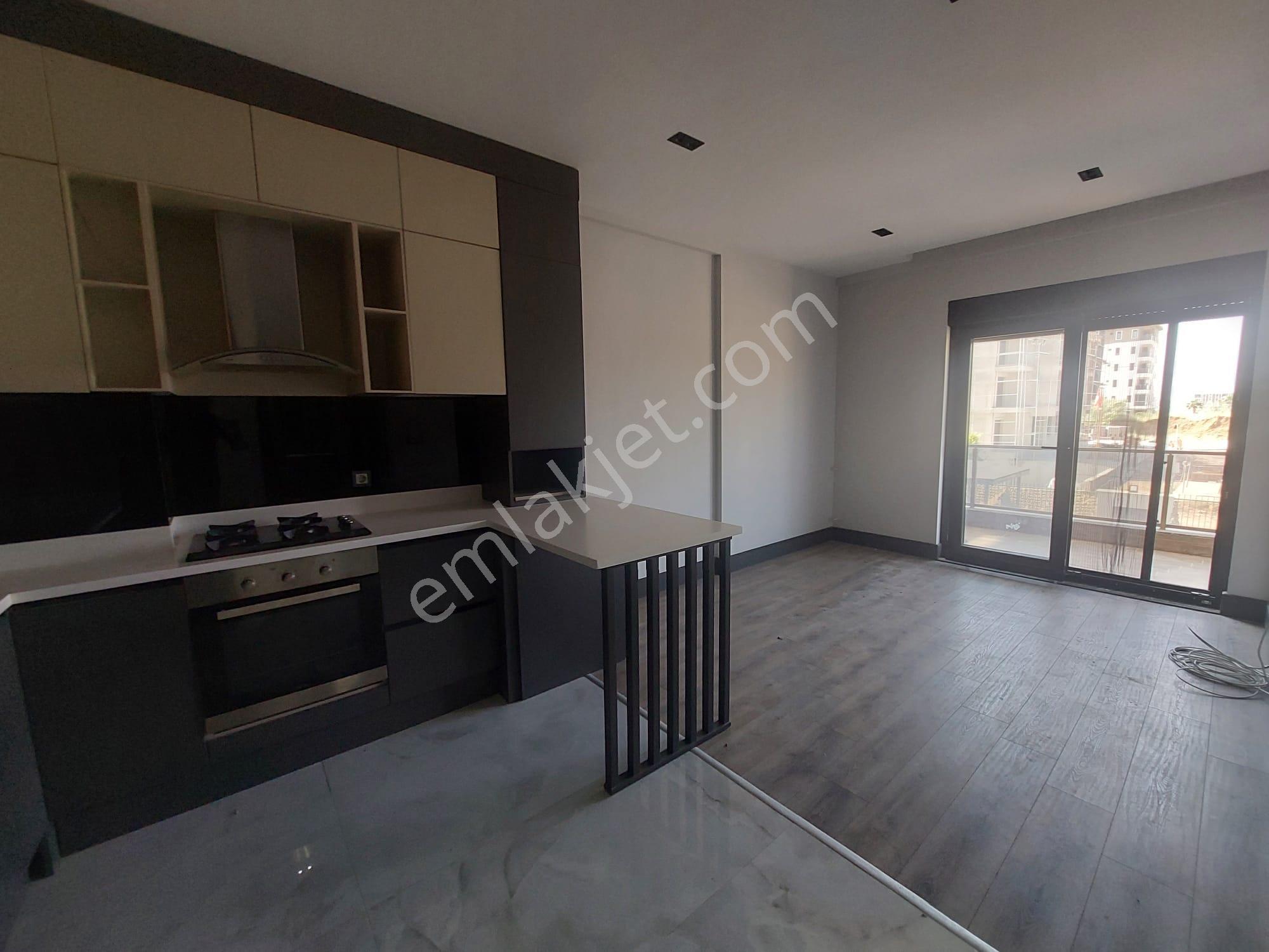 Aksu Altıntaş 30luk Yol Üzerinde Havuzlu Lüks 1+1 Kiralık Daire - Görsel 18