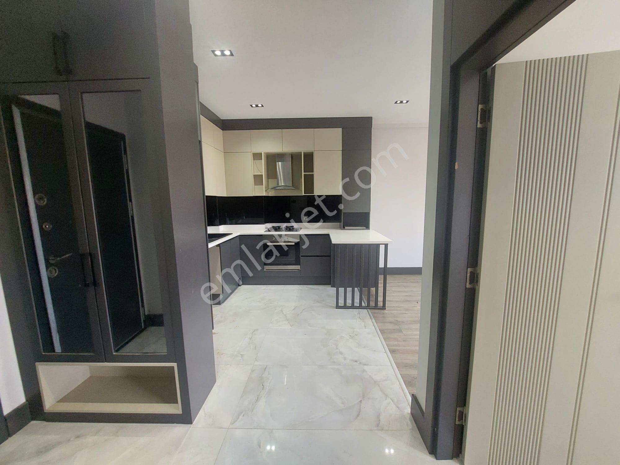 Aksu Altıntaş 30luk Yol Üzerinde Havuzlu Lüks 1+1 Kiralık Daire - Görsel 21