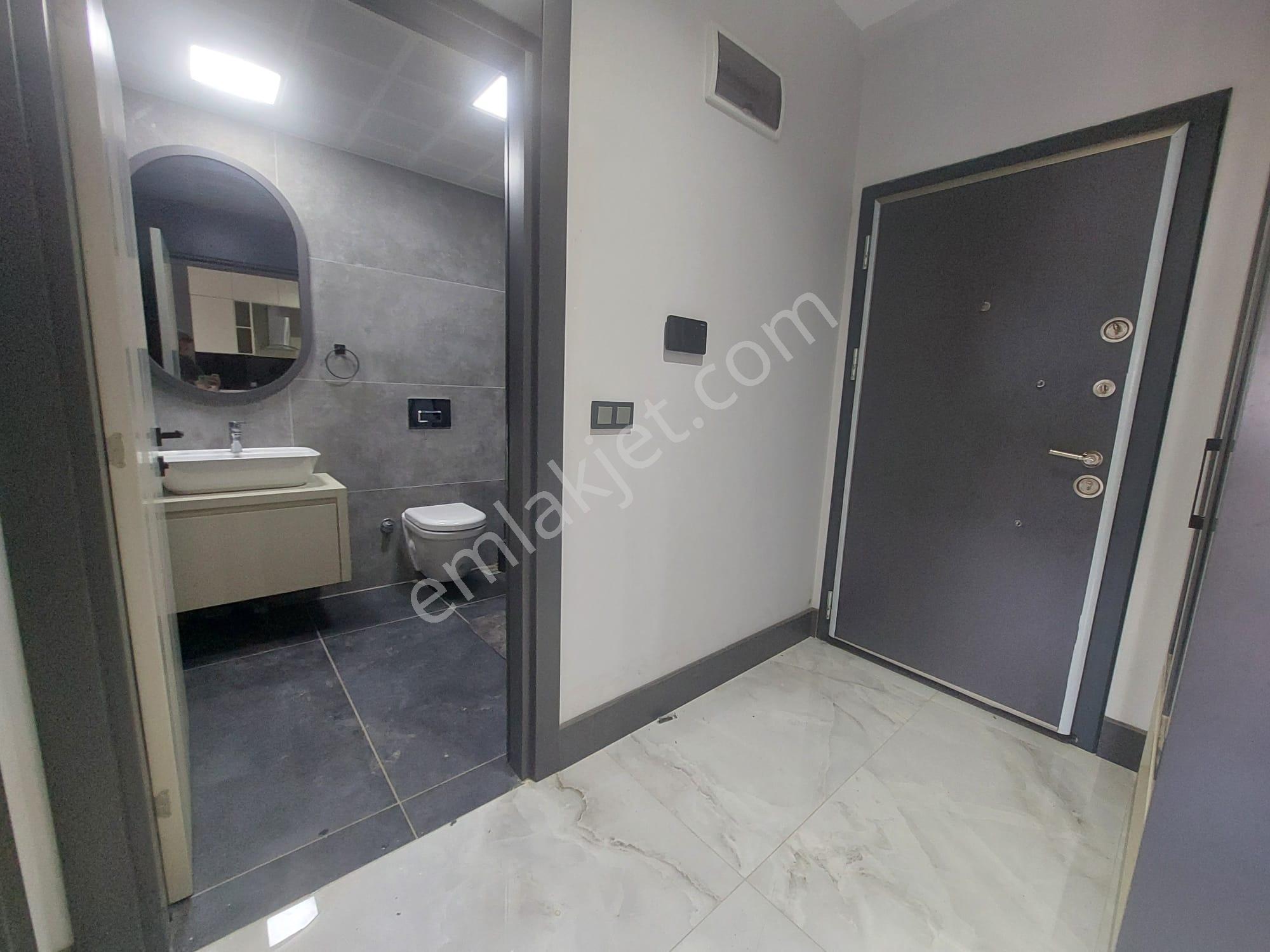 Aksu Altıntaş 30luk Yol Üzerinde Havuzlu Lüks 1+1 Kiralık Daire - Görsel 12