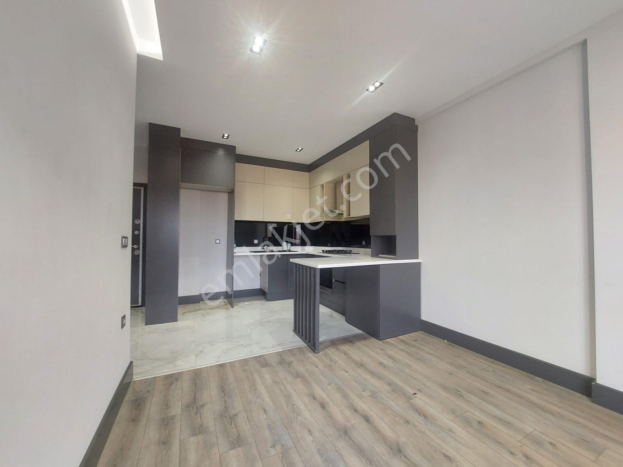 Aksu Altıntaş 30luk Yol Üzerinde Havuzlu Lüks 1+1 Kiralık Daire - Görsel 10