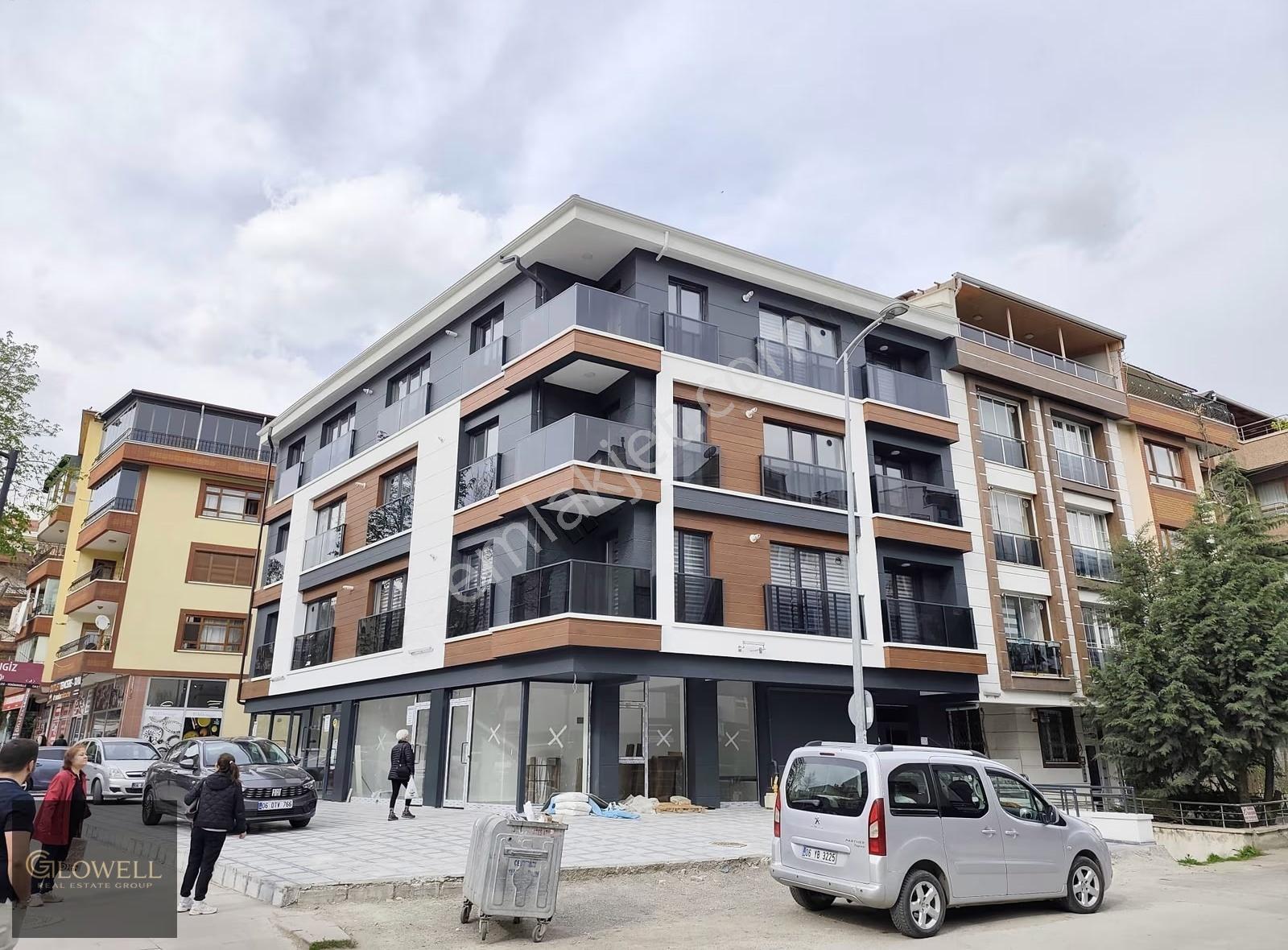 Yenimahalle Çarşı Caddesi'nde Sıfır Binada Kiralık Köşe Dükkan - Görsel 9