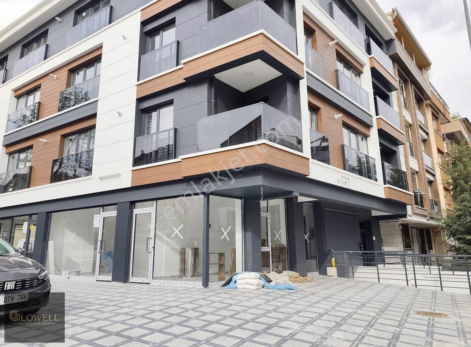 Yenimahalle Çarşı Caddesi'nde Sıfır Binada Kiralık Köşe Dükkan