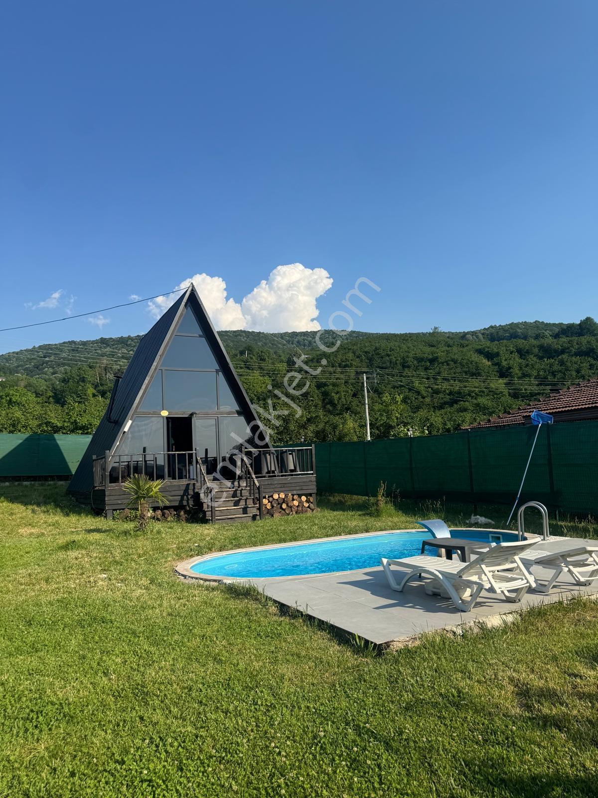 Re'max Ay'dan Sakarya Hendek Yeşılvadi Mh. Satılık Bungalov - Görsel 2