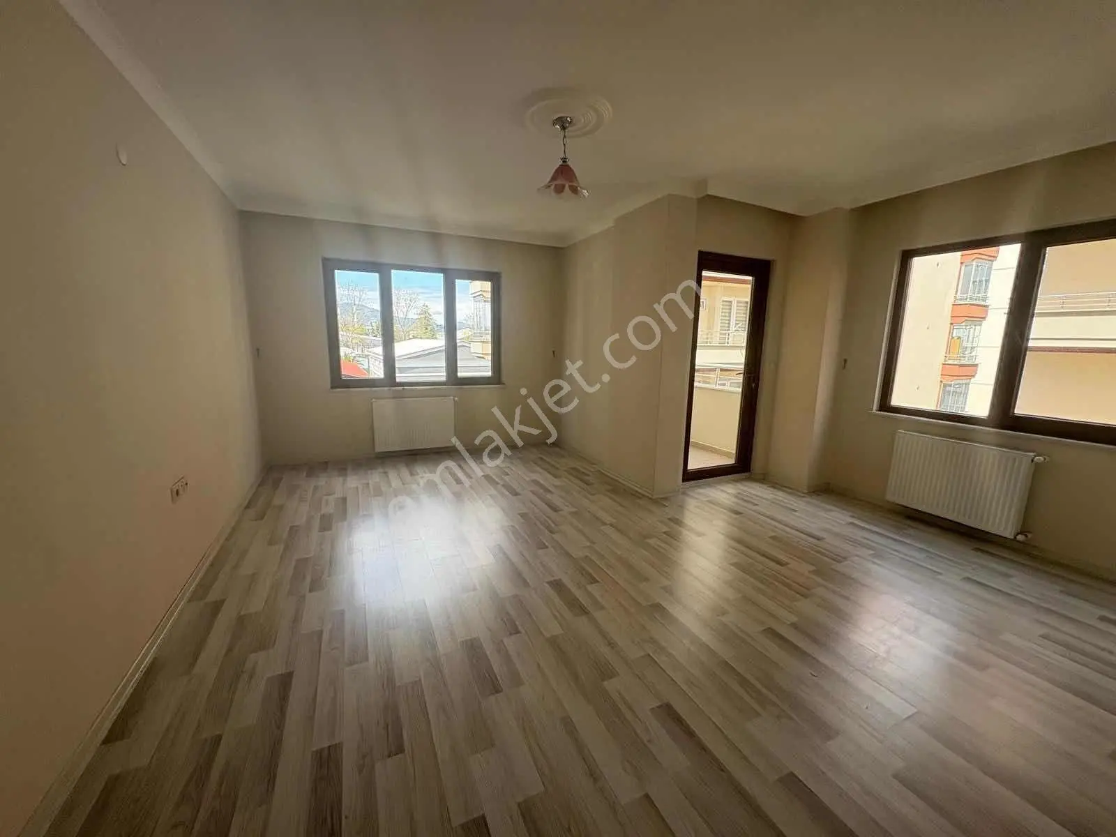 Söğütlü'de Kiralık 3+1 Dubleks Daire - Görsel 5