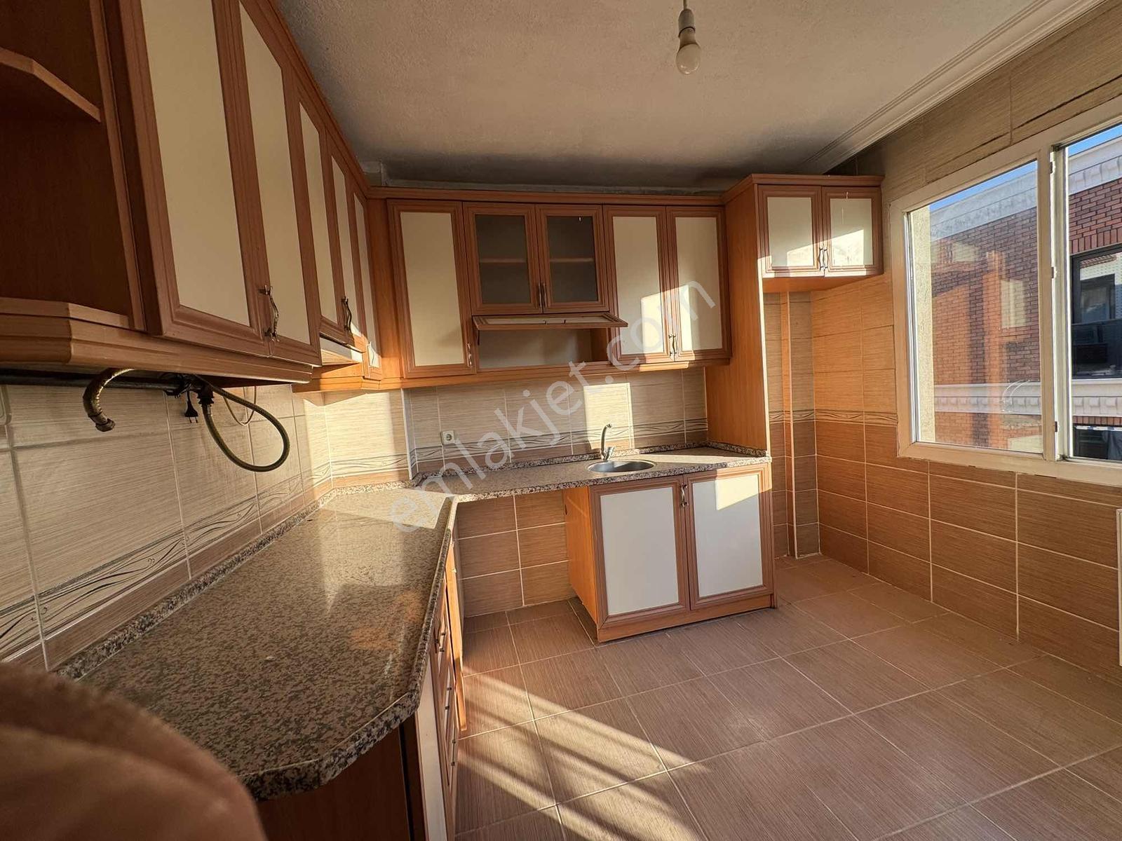 Akın Emlaktan Buca Göksu Mah.kiralık 3+1 125m2. D.gazlı Daire - Görsel 18