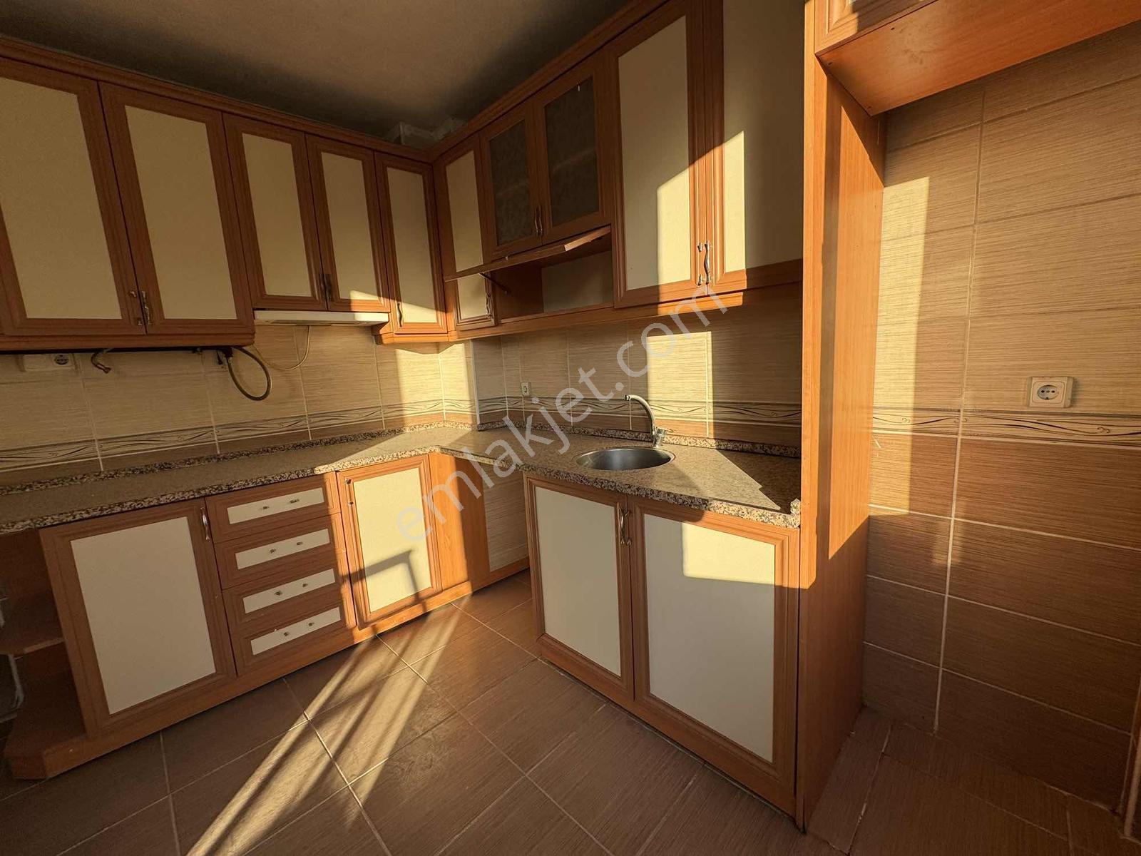 Akın Emlaktan Buca Göksu Mah.kiralık 3+1 125m2. D.gazlı Daire - Görsel 33