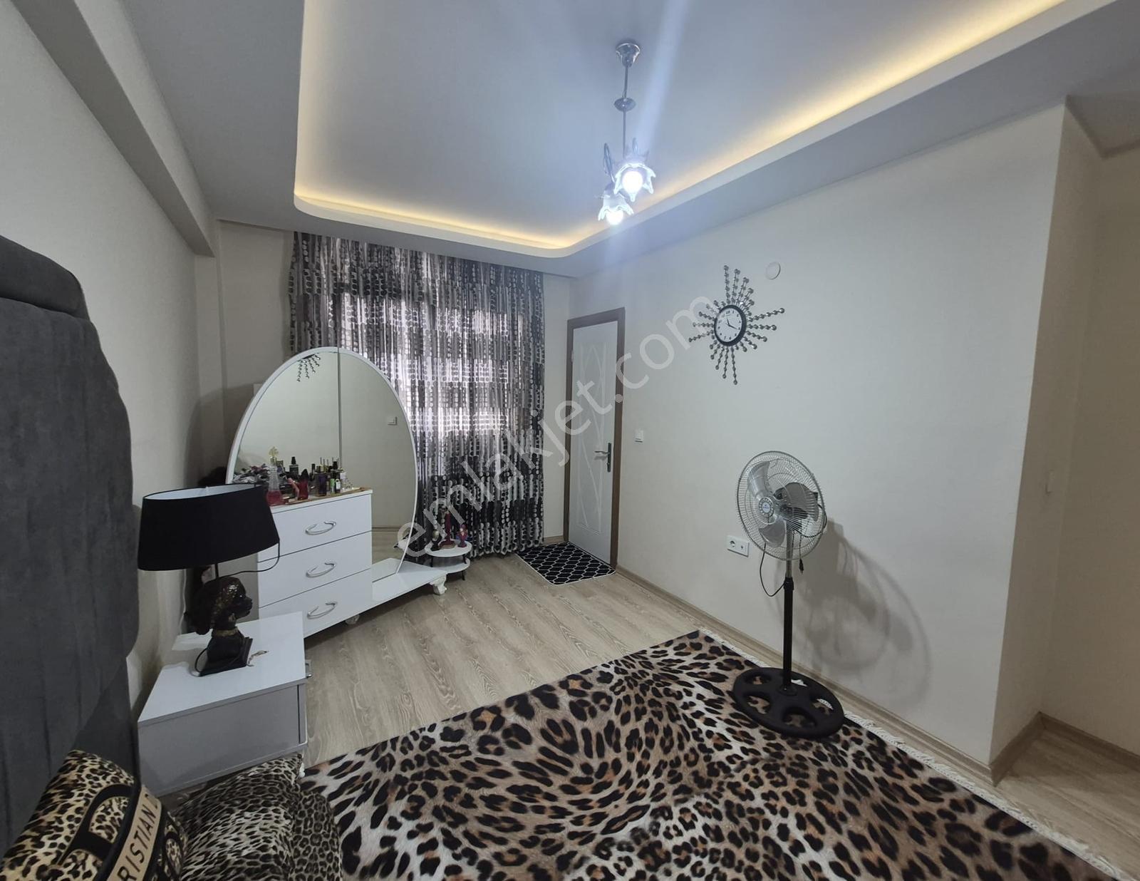 Buca Yeşilbağlar Mah. Satılık Plan Porejeli 2+1 2. Kat Daire - Görsel 4
