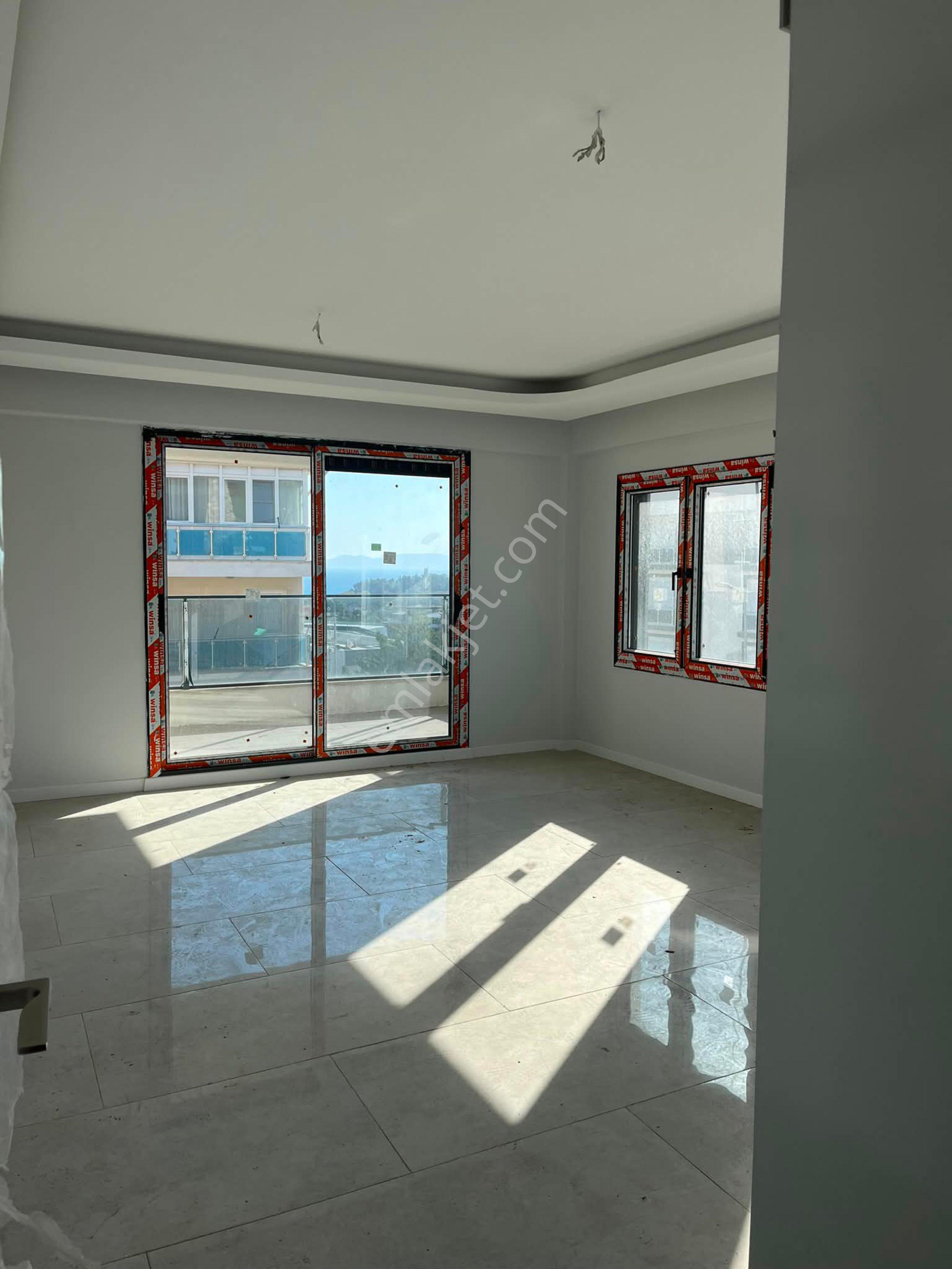 Kuşadası Değirmendere'de 1+1 2+1 Seçeneklerle Satılık Lüks Daireler - Görsel 3