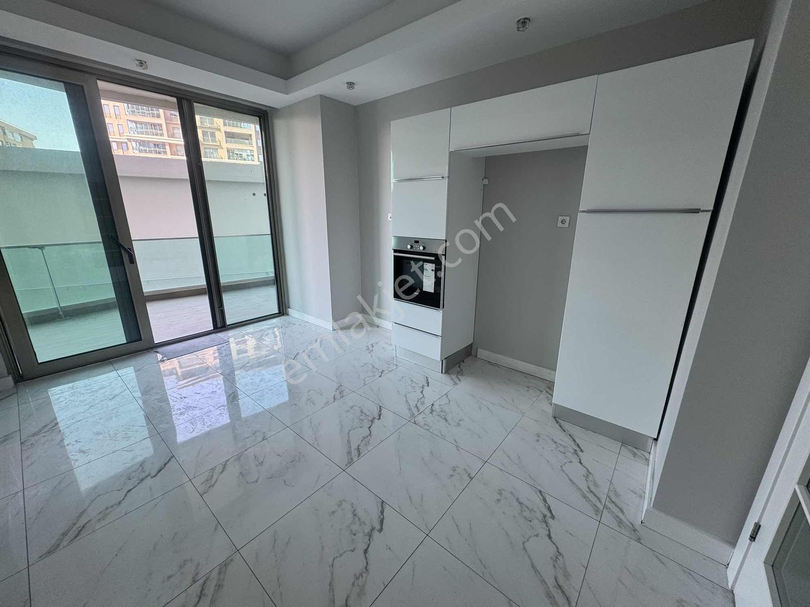 Özlüce'de Vefa'dan Biaport Rezidans'da 3.5+1 Kiralık Daire - Görsel 3