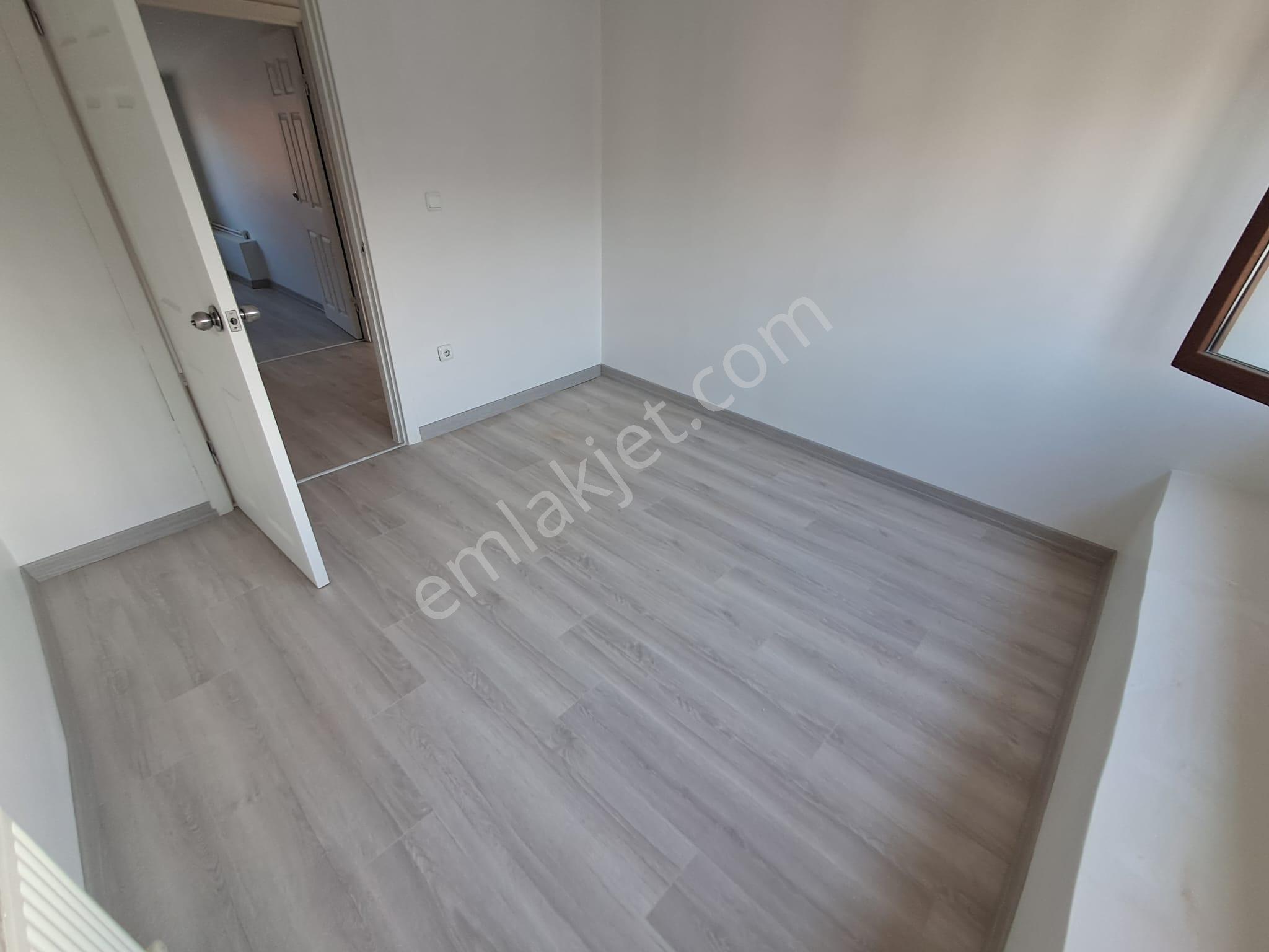 Ataşehir İnönü Kainat Caddesinde Teraslı 90m2 2+1 Daire - Görsel 8
