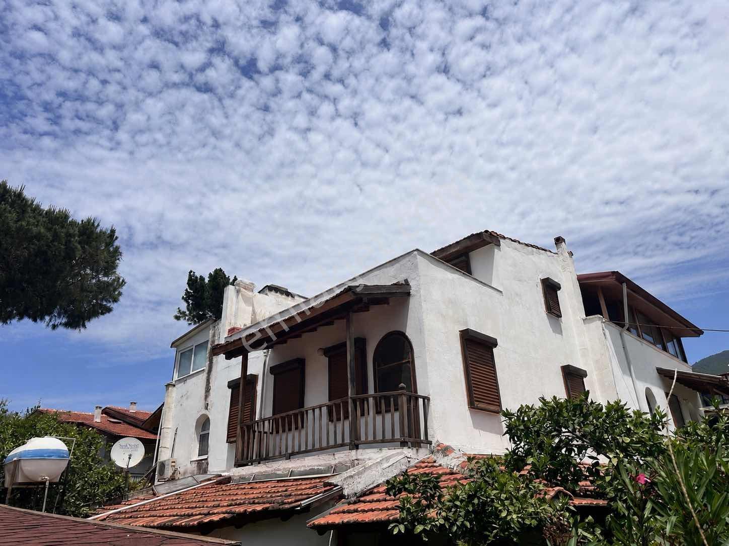 Özdere Doktorlar Sitesi'nde 3+1 Dubleks Deniz Manzaralı Yazlık
