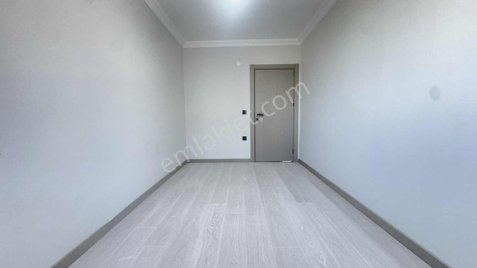 Hastane Nın Yanın Da 4+1 240m2 Asansörlü Lüks Dubleks - Görsel 4