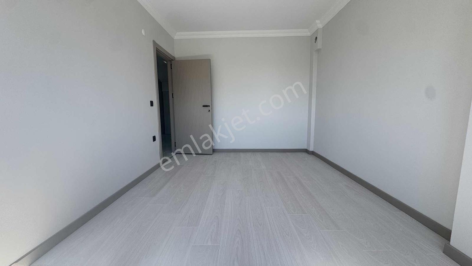 Hastane Nın Yanın Da 4+1 240m2 Asansörlü Lüks Dubleks - Görsel 27