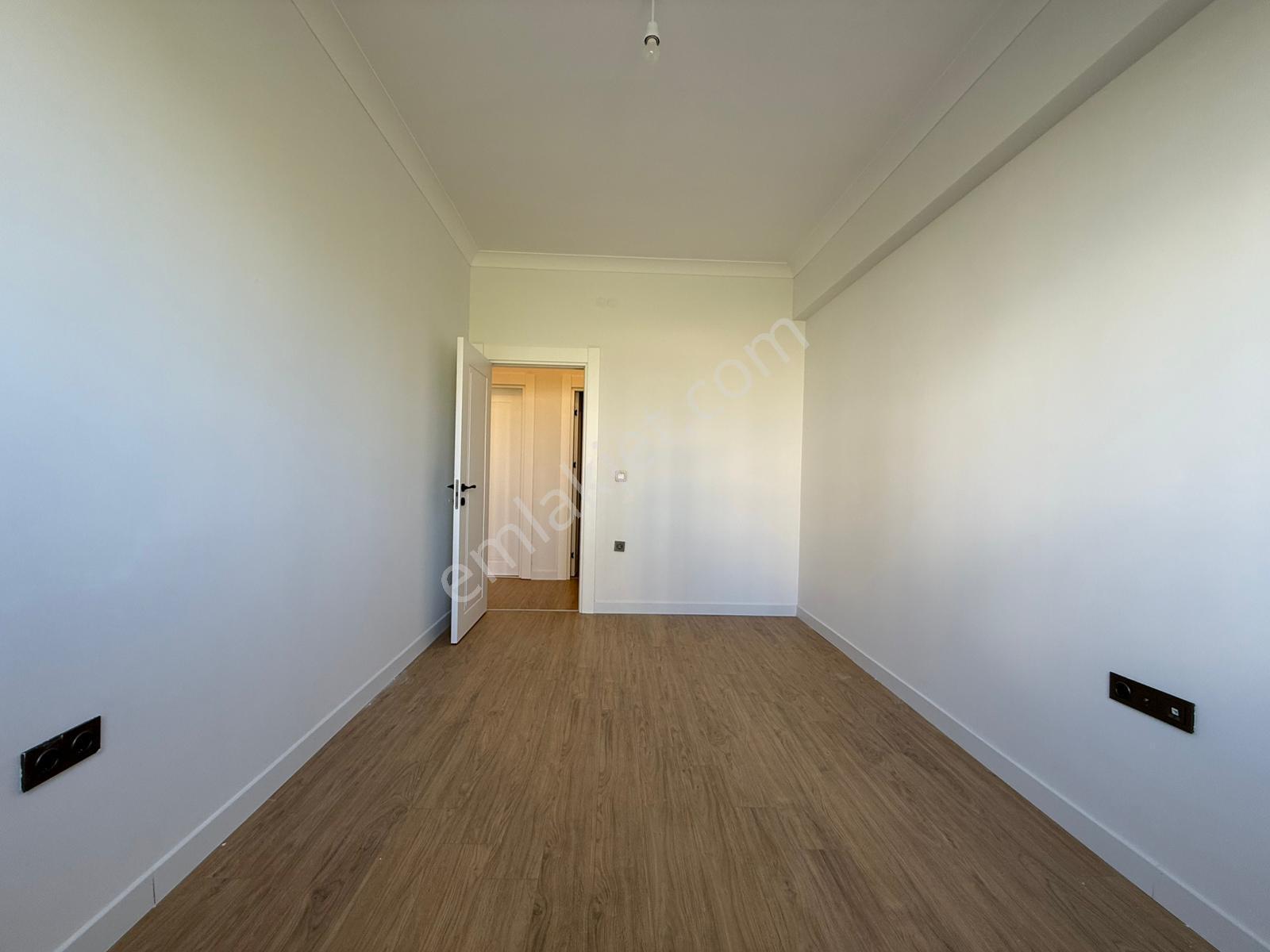 Güvenlikli Site İçerisinde Ebeveyn Banyolu Full Yapılı 2+1 Daire - Görsel 11