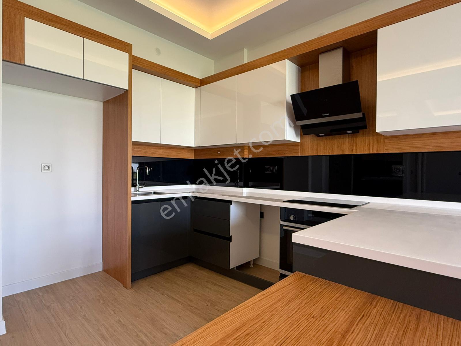 Güvenlikli Site İçerisinde Ebeveyn Banyolu Full Yapılı 2+1 Daire - Görsel 5