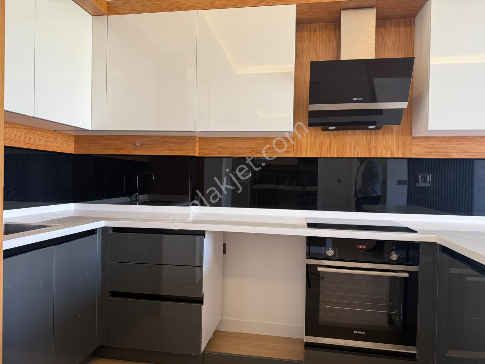 Güvenlikli Site İçerisinde Ebeveyn Banyolu Full Yapılı 2+1 Daire - Görsel 6