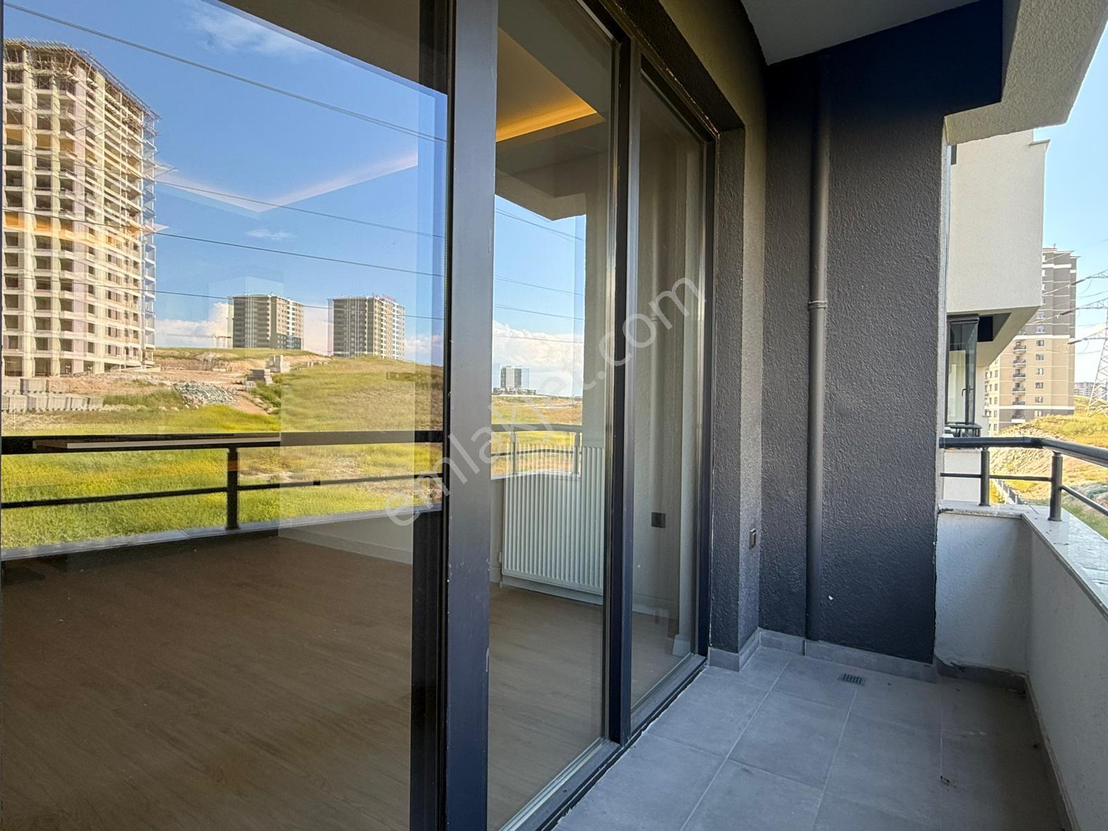 Güvenlikli Site İçerisinde Ebeveyn Banyolu Full Yapılı 2+1 Daire - Görsel 23