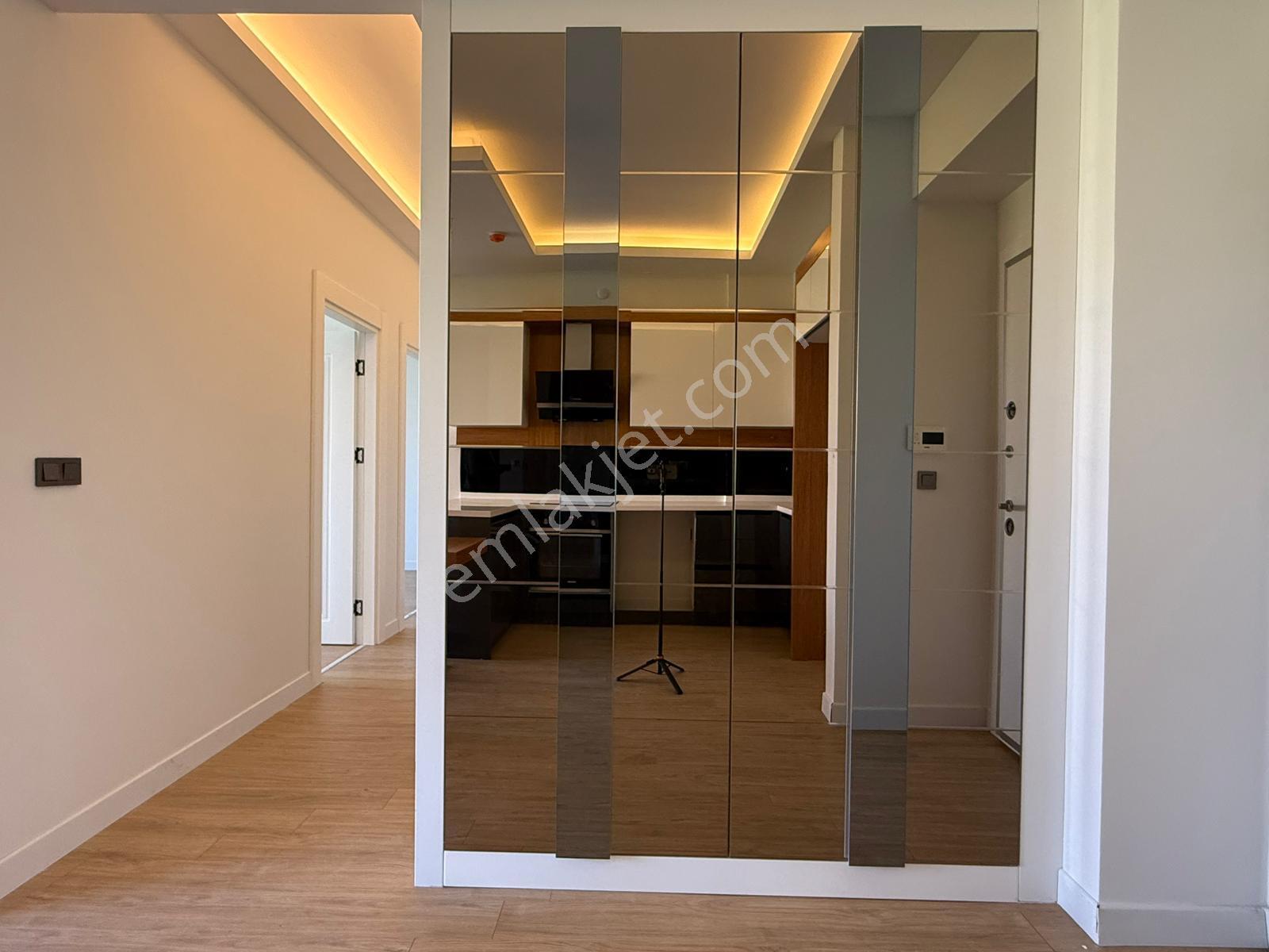 Güvenlikli Site İçerisinde Ebeveyn Banyolu Full Yapılı 2+1 Daire - Görsel 27