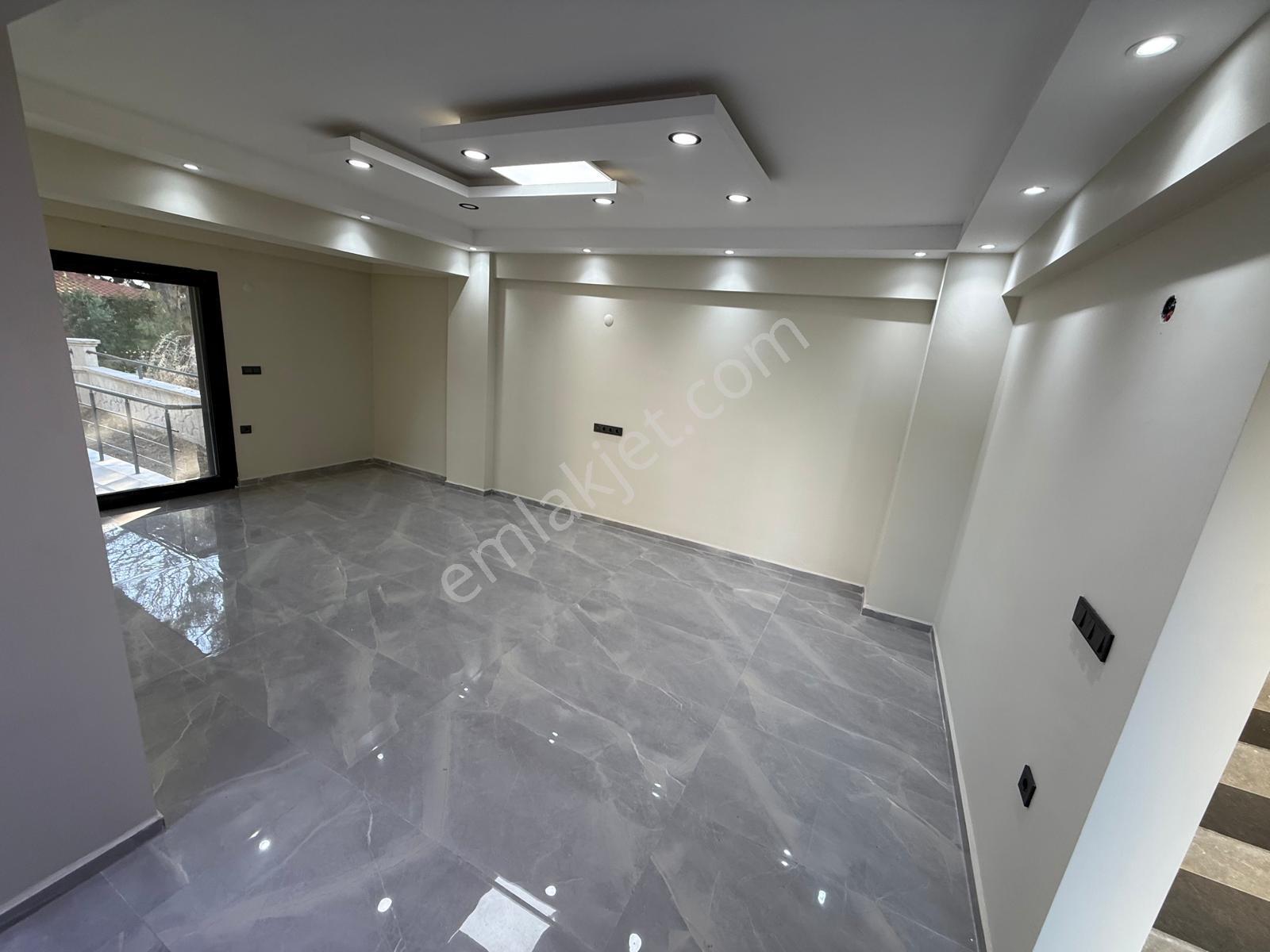 İzmir Dikili Salihler'de Denize Yakın Satılık Sıfır 5+1 Villa - Görsel 28
