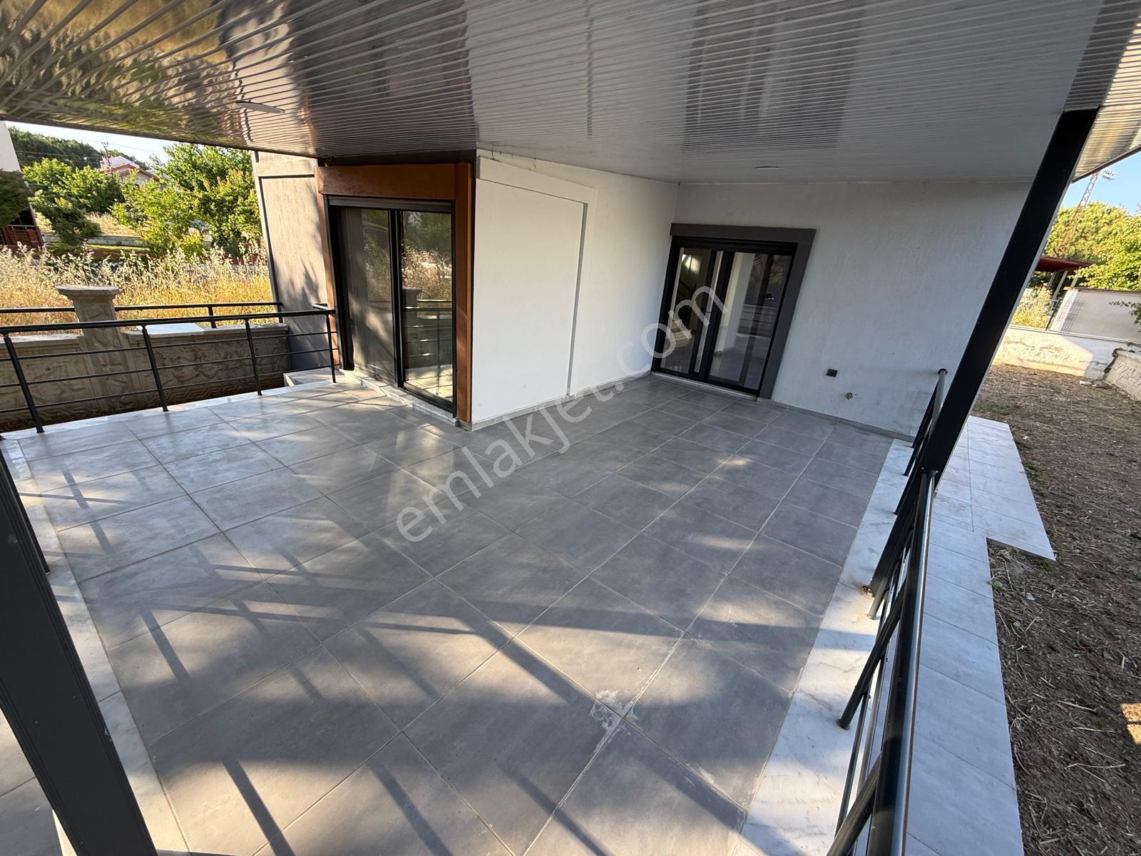 İzmir Dikili Salihler'de Denize Yakın Satılık Sıfır 5+1 Villa - Görsel 29