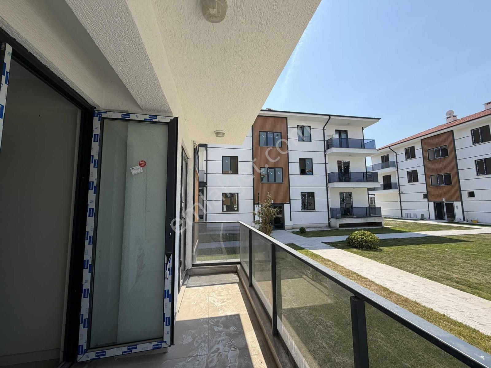Ayşe Emlak'tan Site İçerisinde Ebeveyn Banyolu Satılık Daire - Görsel 17