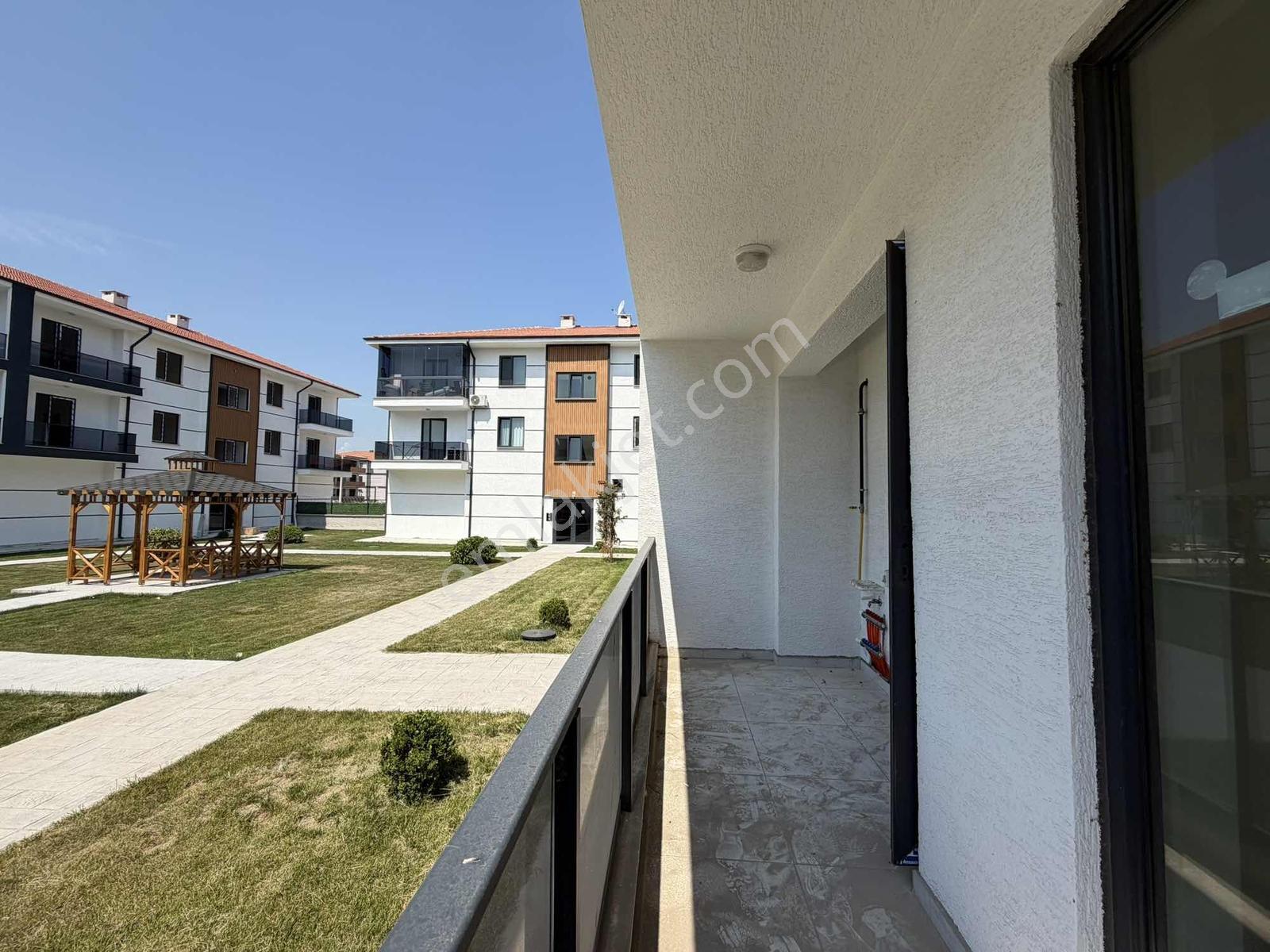 Ayşe Emlak'tan Site İçerisinde Ebeveyn Banyolu Satılık Daire - Görsel 16