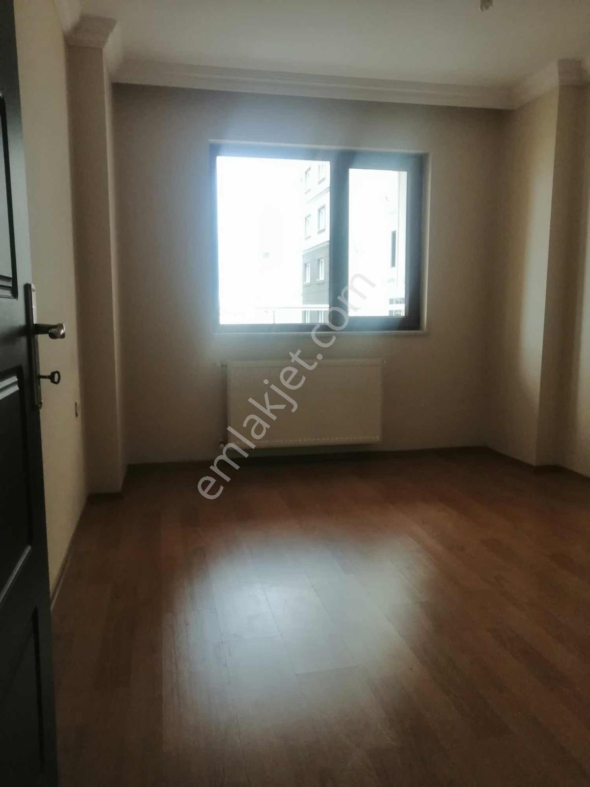Söğütlü'de Kiralık 3+1 Daire - Görsel 8
