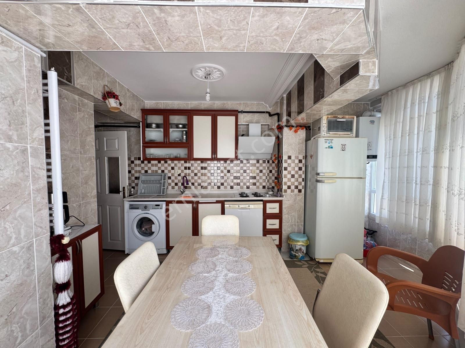 Vip'den Merkezi Konum 2+1 Ön Cephe Katta Satılık Daire! - Görsel 25