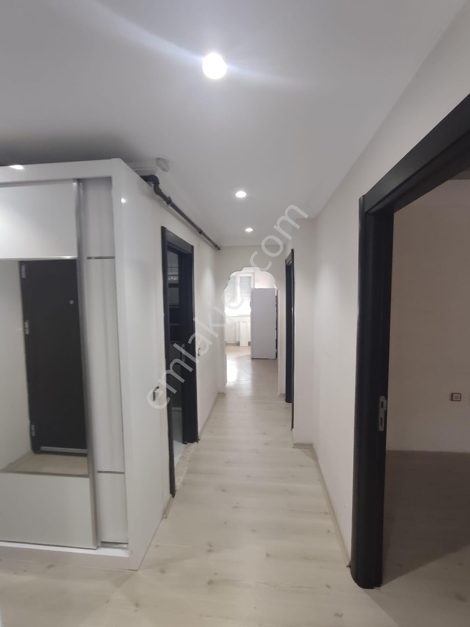 Ünsal Mahallesinde Havuzlu Site İçinde Satılık - Görsel 6