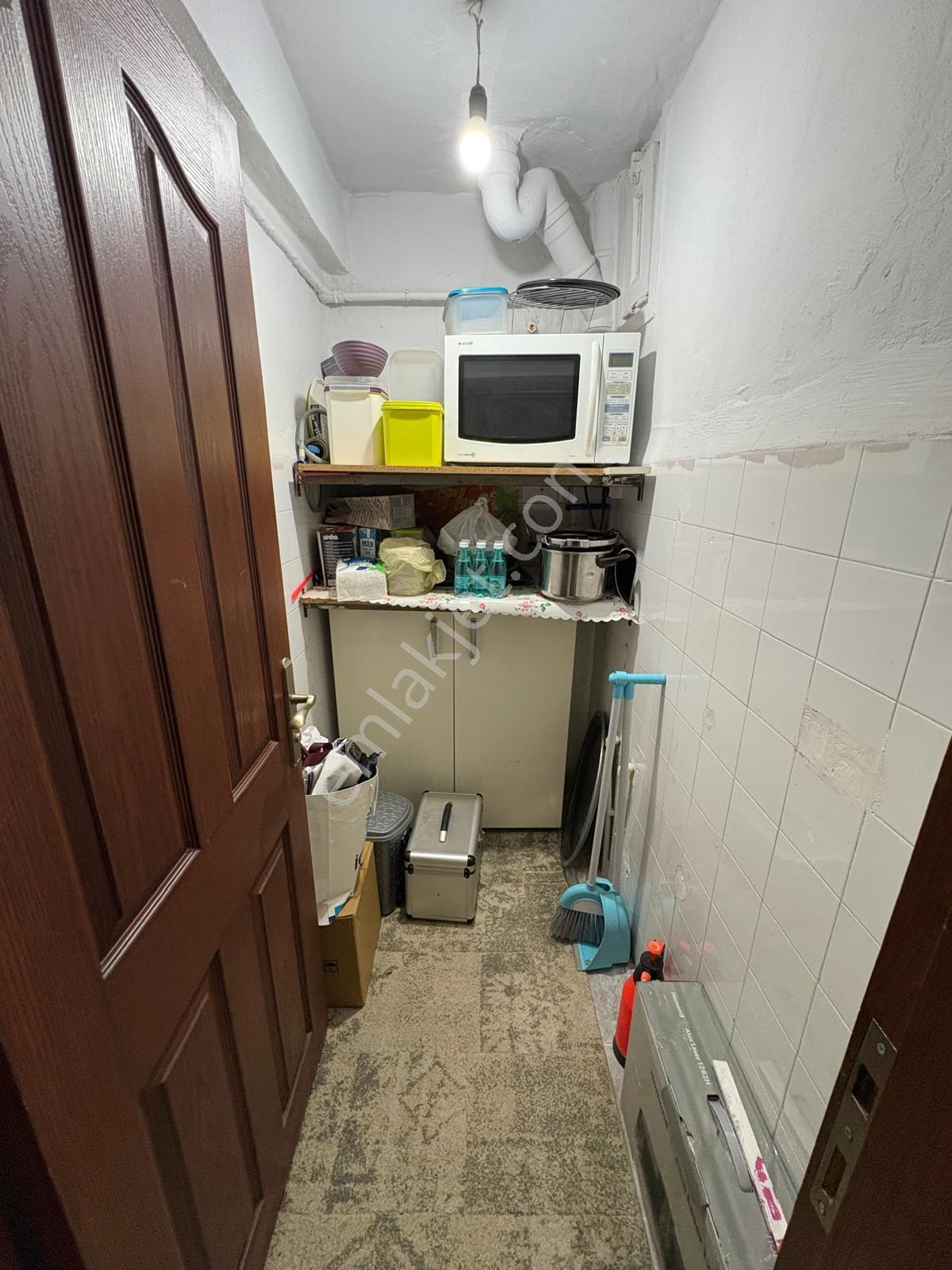 Maltepe Altayçeşme'de Site İçerisin'de Oldukça Kullanışlı 3+1 - Görsel 12