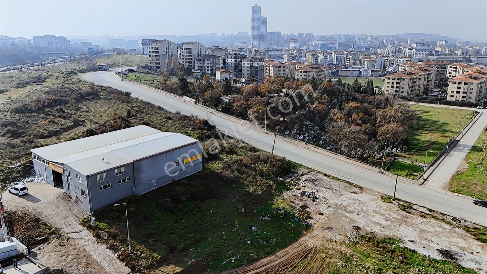Profasor *dan Geçit *te Sanayi İmarlı 519m2 Arsa