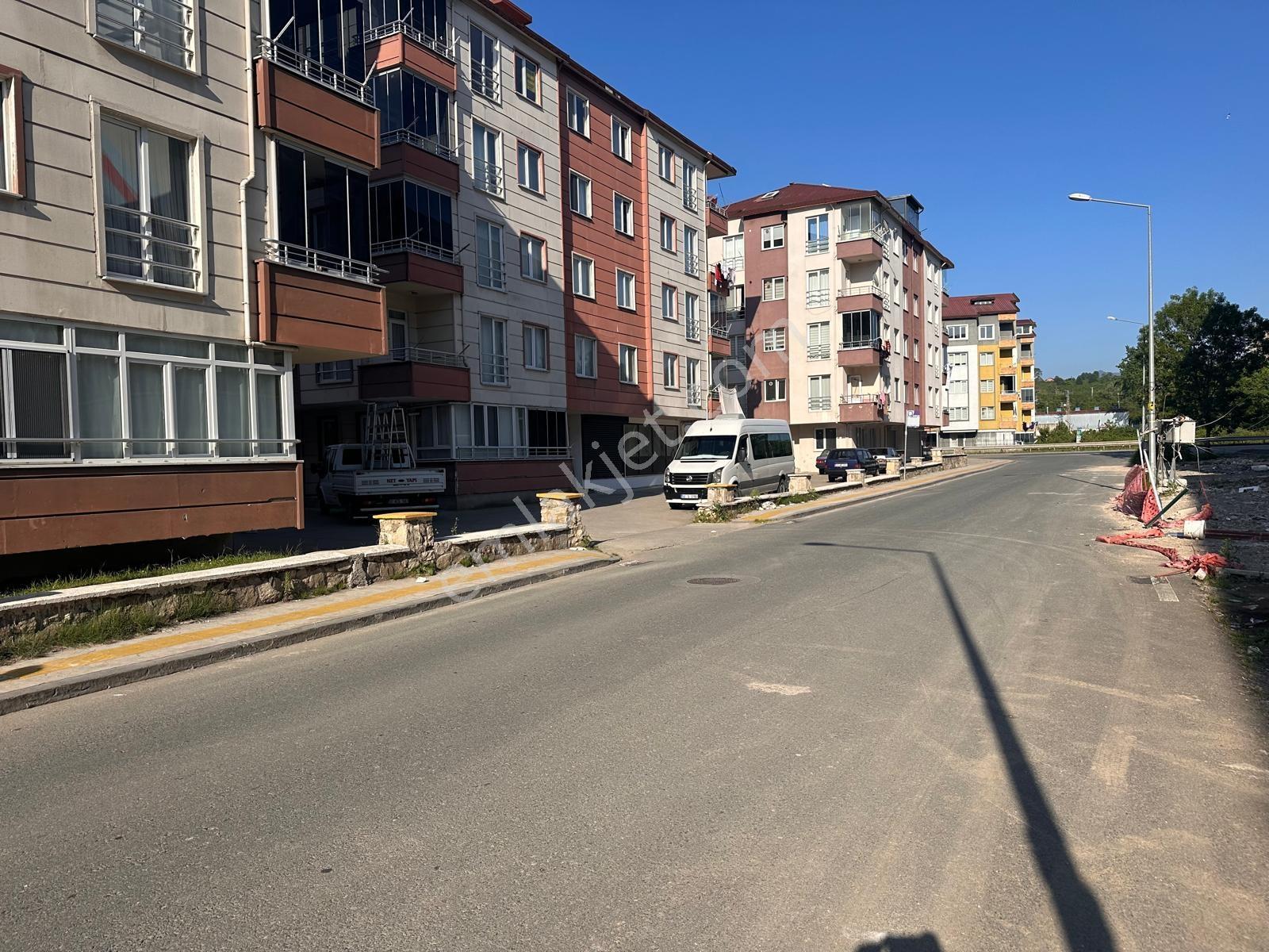 Century 21'den Karşıyaka'da Kiralık 1+1 - Görsel 13