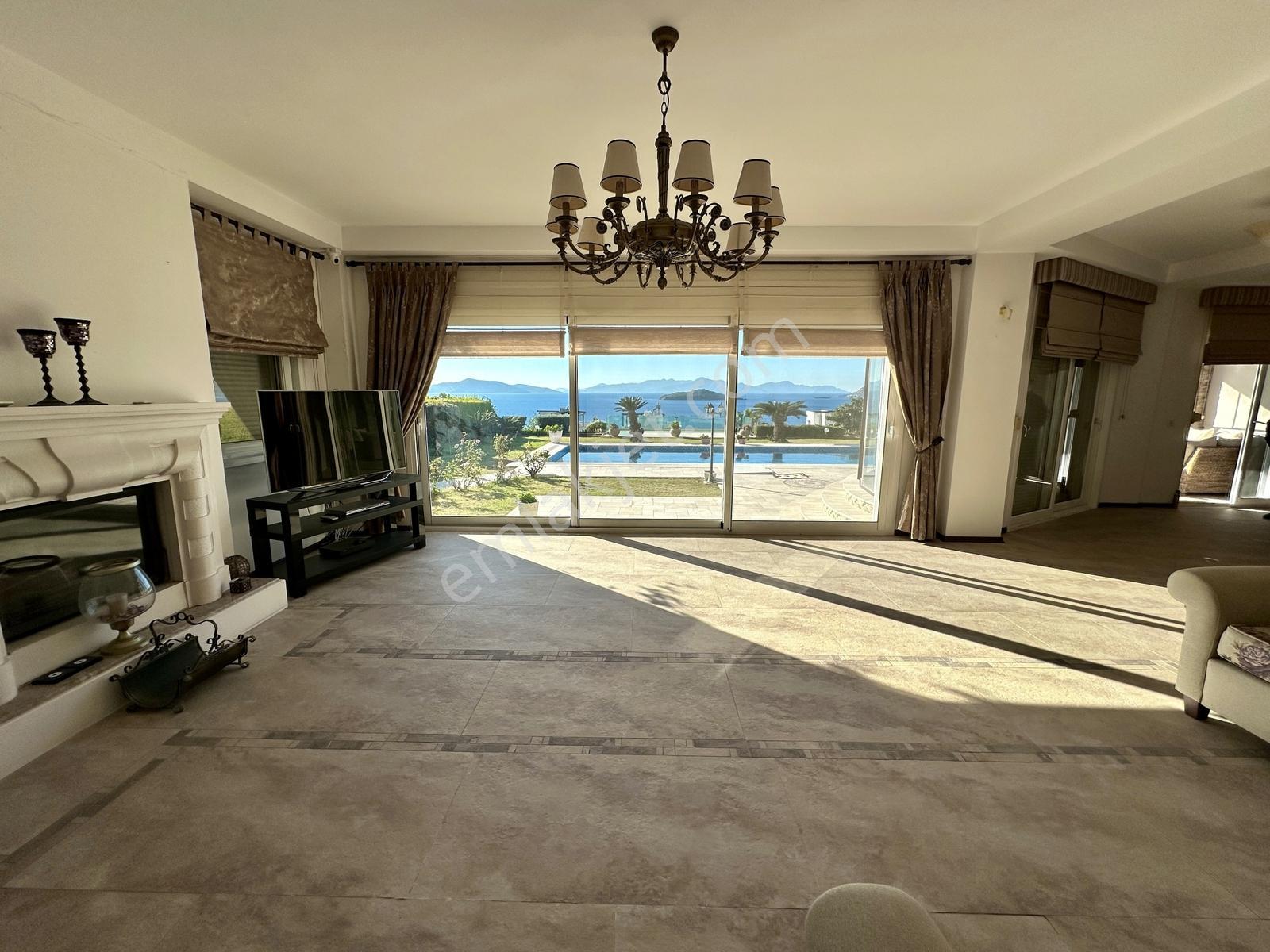 Turgutreis'te Elit Konumda Havuzlu Deniz Manzaralı Lüks Villa - Görsel 7