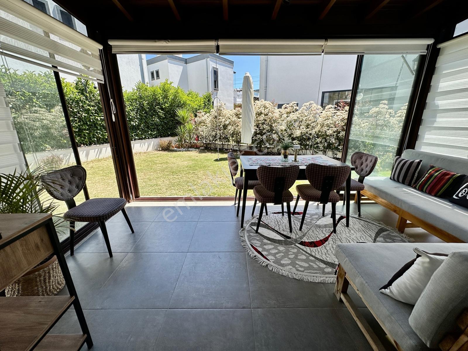 Bodrum Turgutreis'te Geniş Bahçeli Otoparklı Çok Şık Villa - Görsel 33