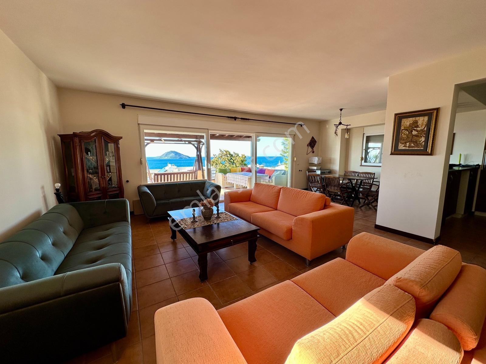 Turgutreis Yalı'da Harika Deniz Manzaralı Havuzlu Müstakil Villa - Görsel 10