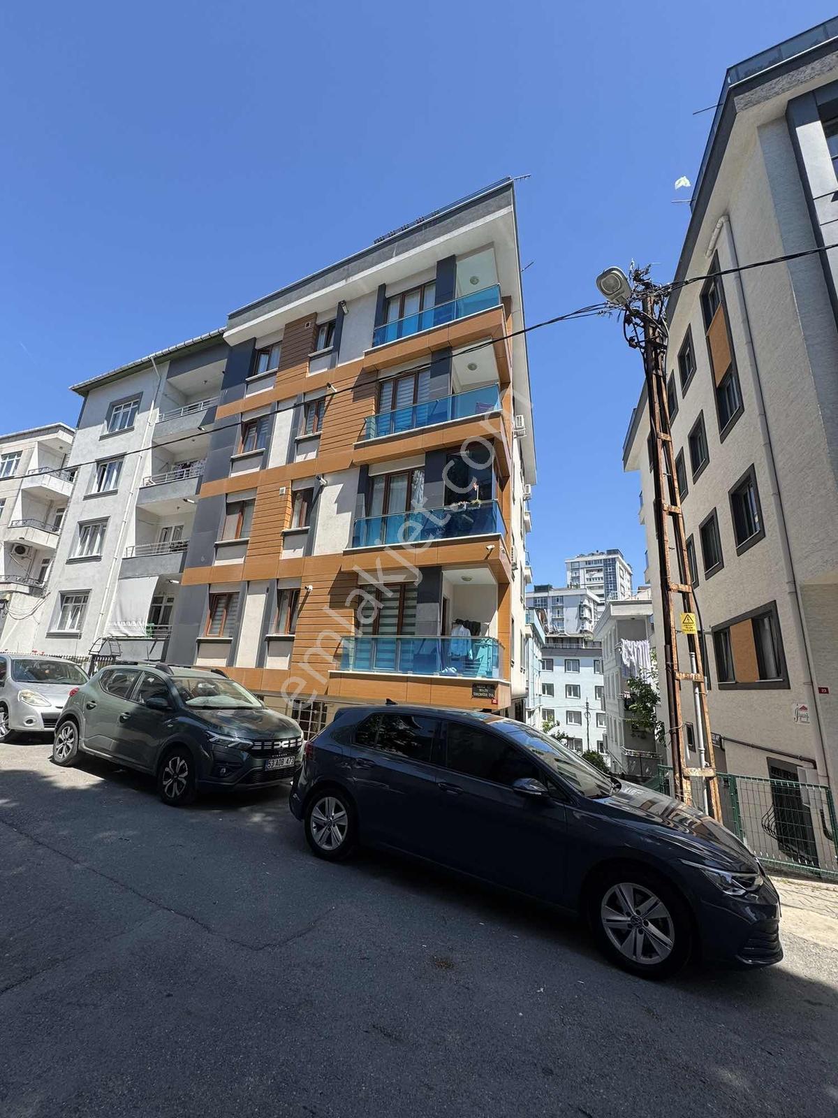 Ümraniye Çakmak Tavukçuyolu Cad Metro Yürüme 2+1 Balkon Satılık - Görsel 9