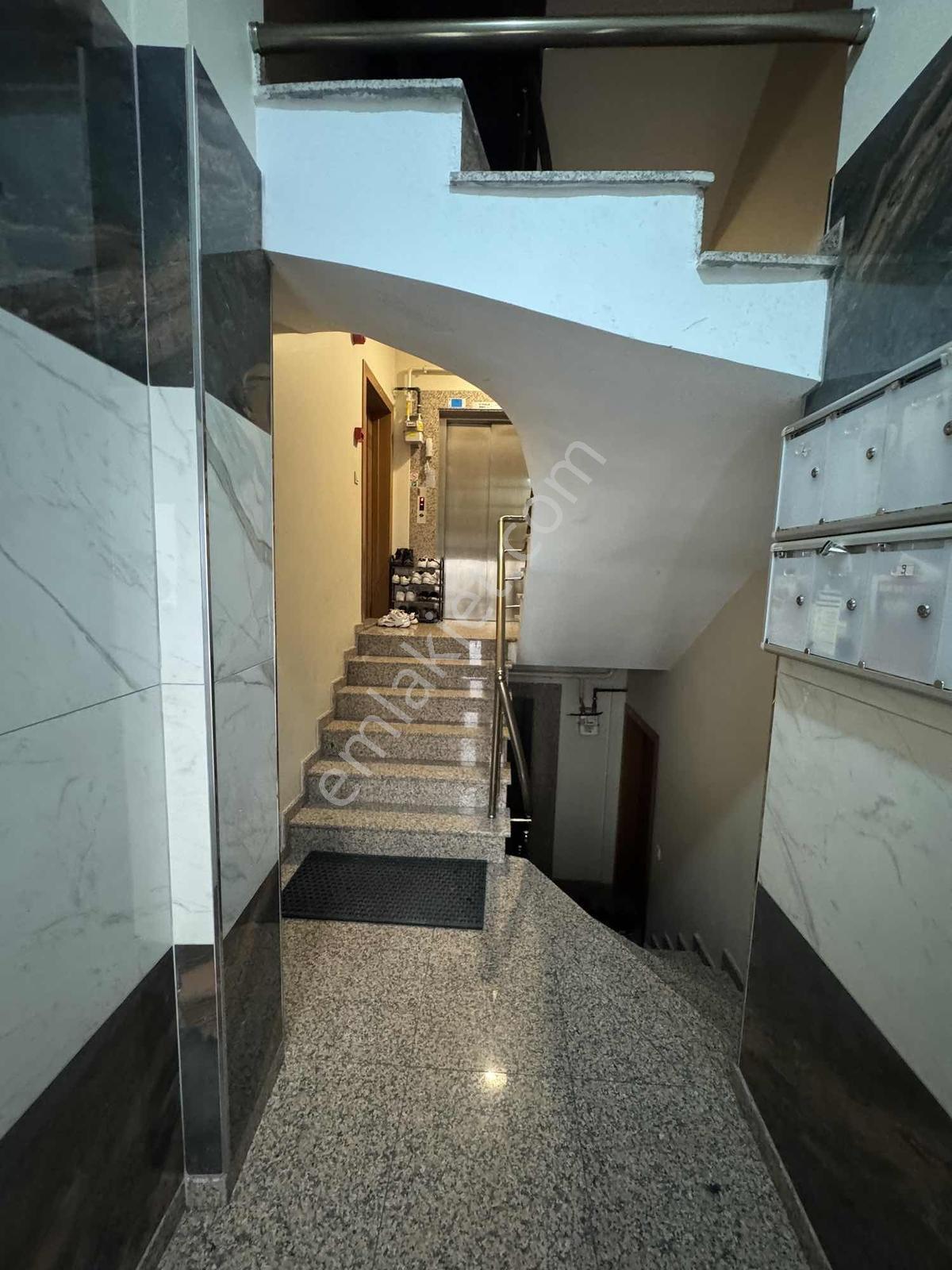 Ümraniye Çakmak Tavukçuyolu Cad Metro Yürüme 2+1 Balkon Satılık - Görsel 20