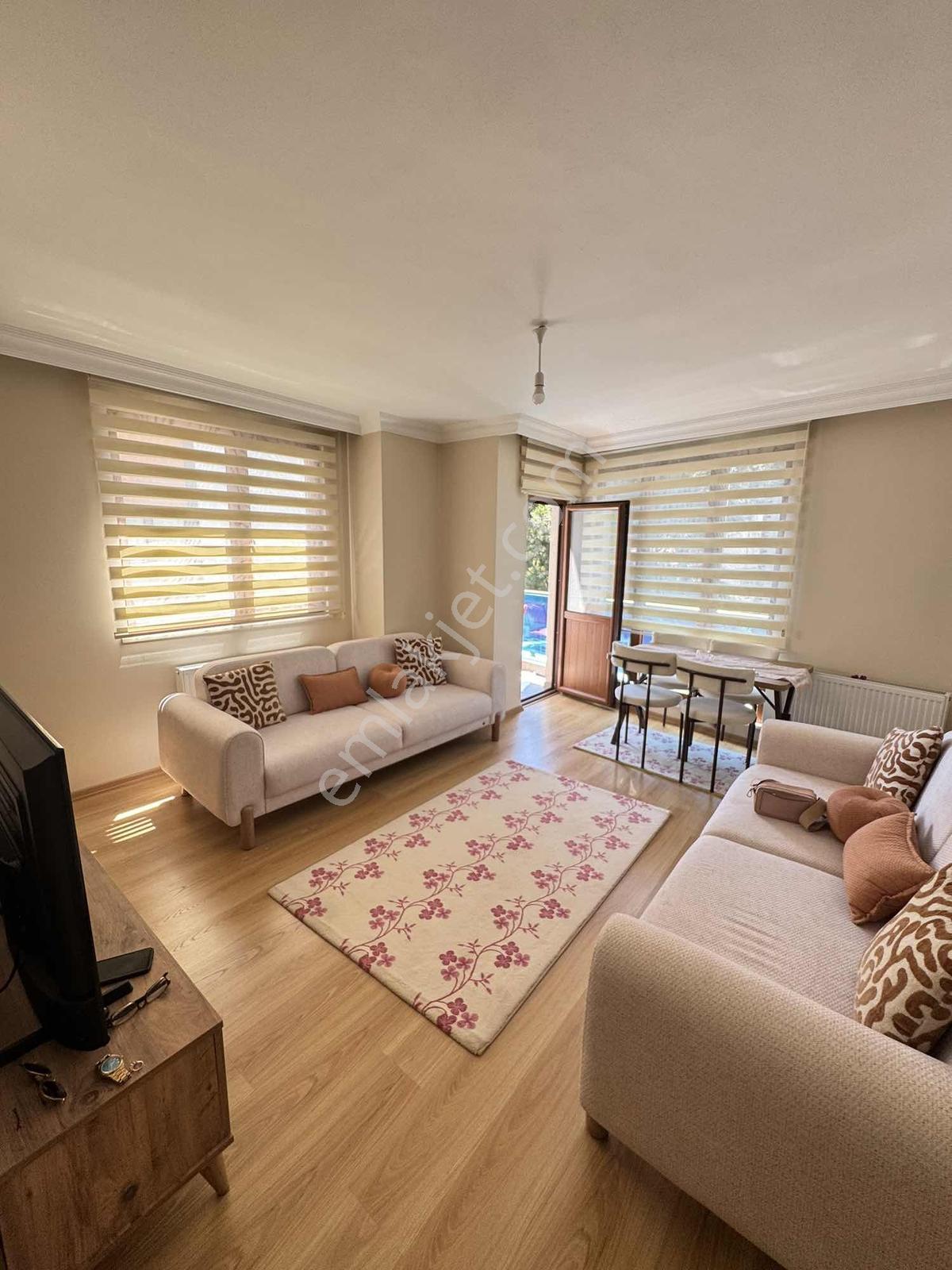 Ümraniye Çakmak Tavukçuyolu Cad Metro Yürüme 2+1 Balkon Satılık - Görsel 5