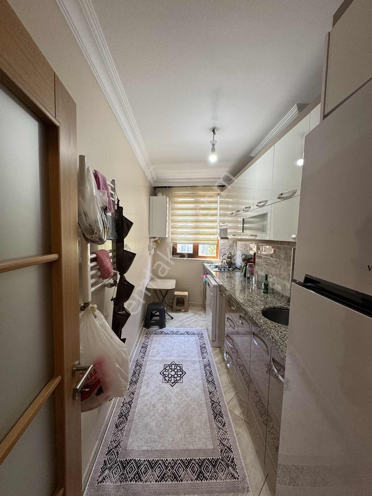 Ümraniye Çakmak Tavukçuyolu Cad Metro Yürüme 2+1 Balkon Satılık - Görsel 3