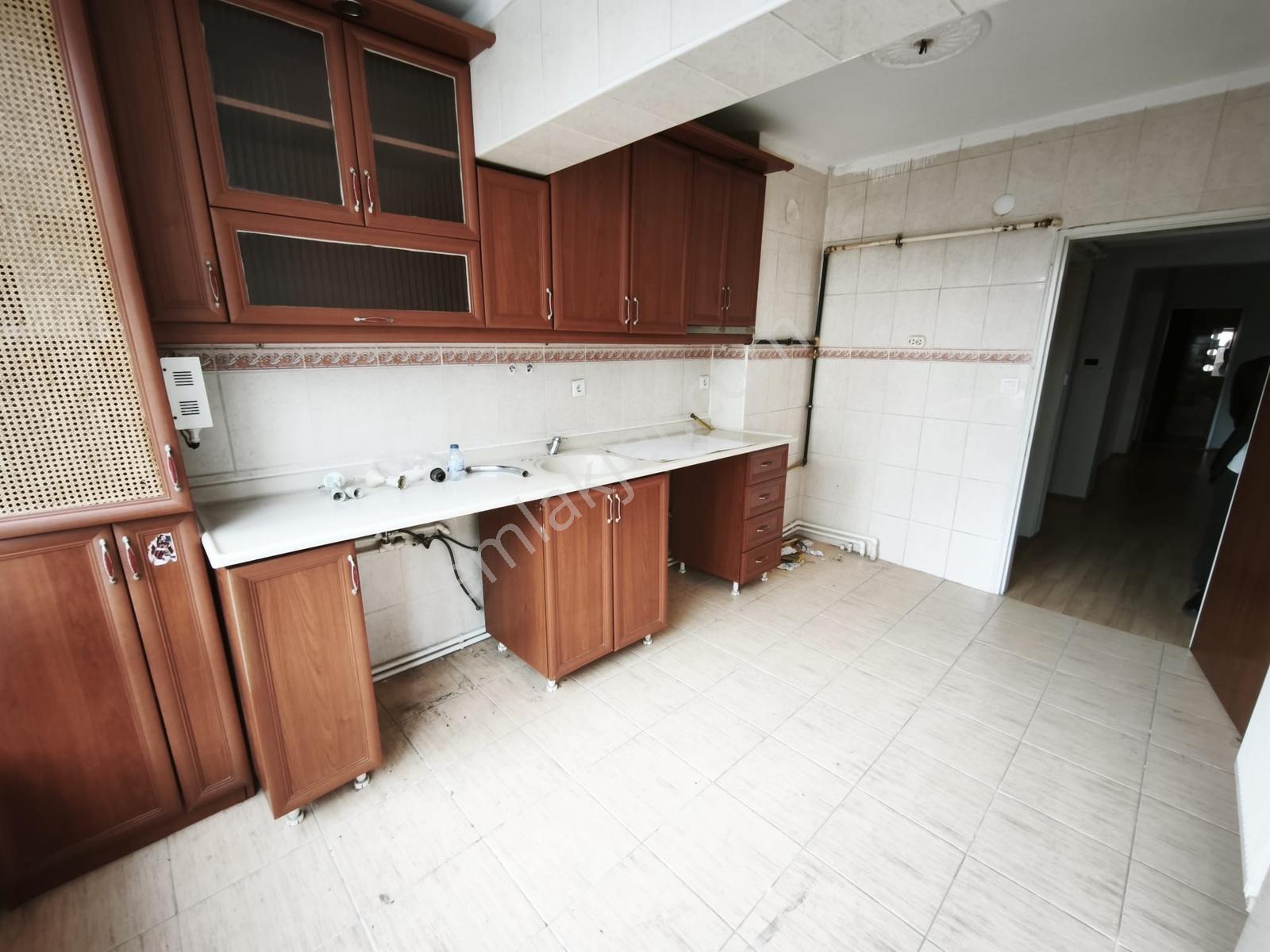 General Zeki Dogan Mah.3+1 Kiralık Daire Natomed Hastane Yakını - Görsel 6