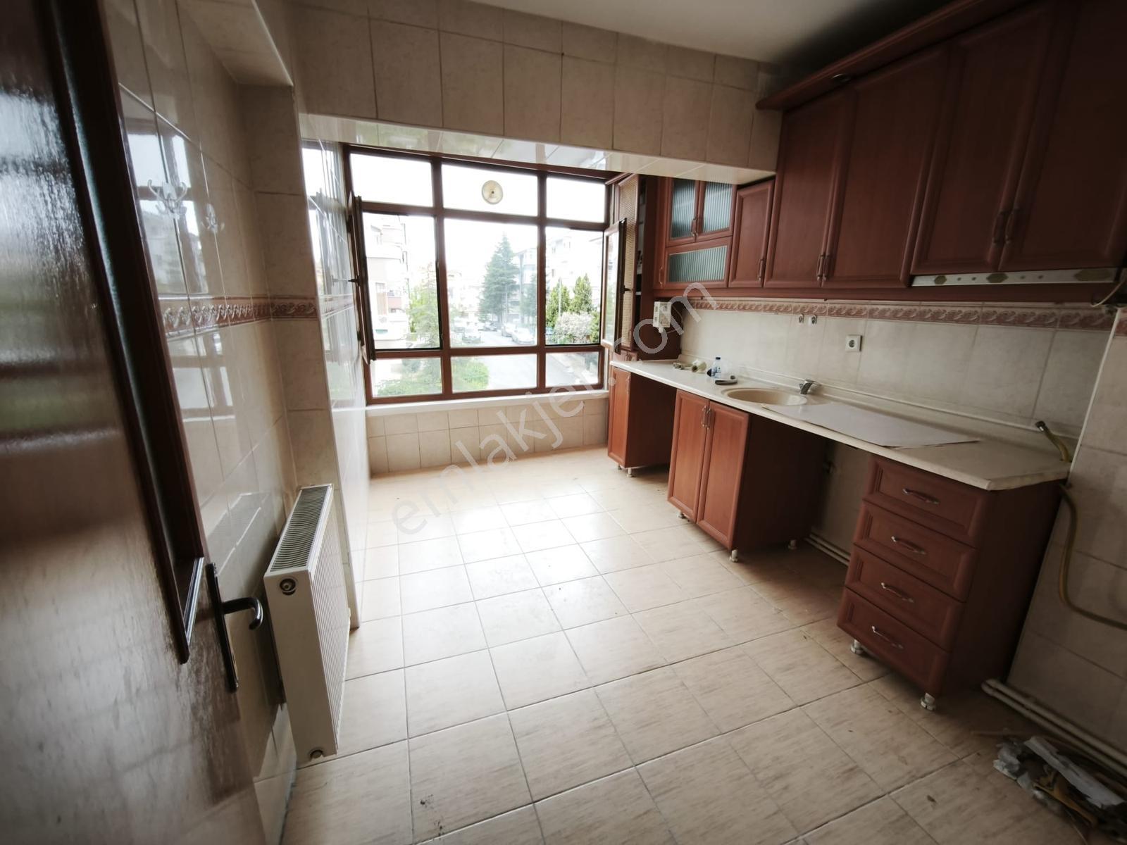 General Zeki Dogan Mah.3+1 Kiralık Daire Natomed Hastane Yakını - Görsel 8