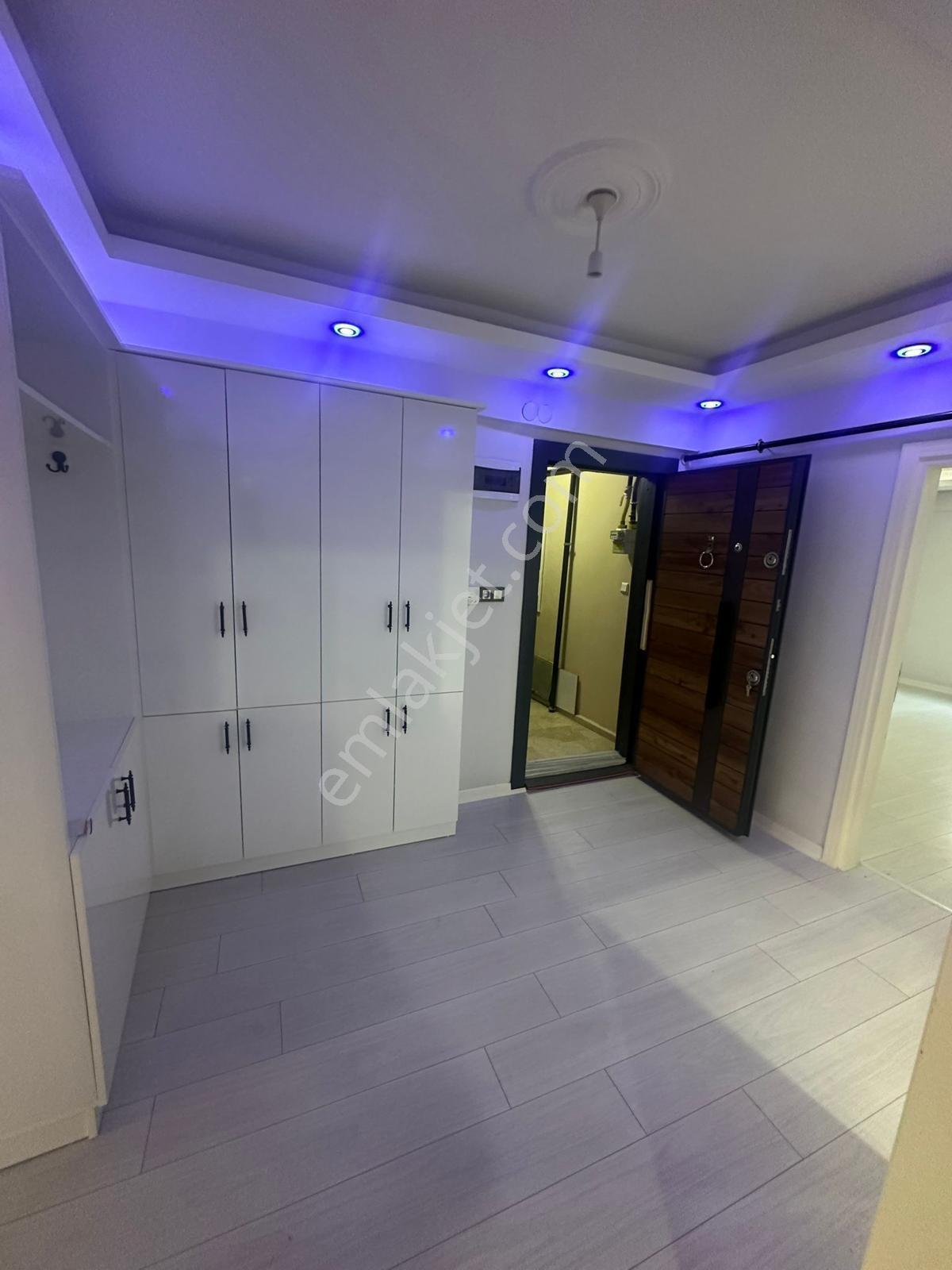 Yeni Mah. Çarşı İçi Kiralık Geniş 2+1 125m² Teraslı Daire - Görsel 9